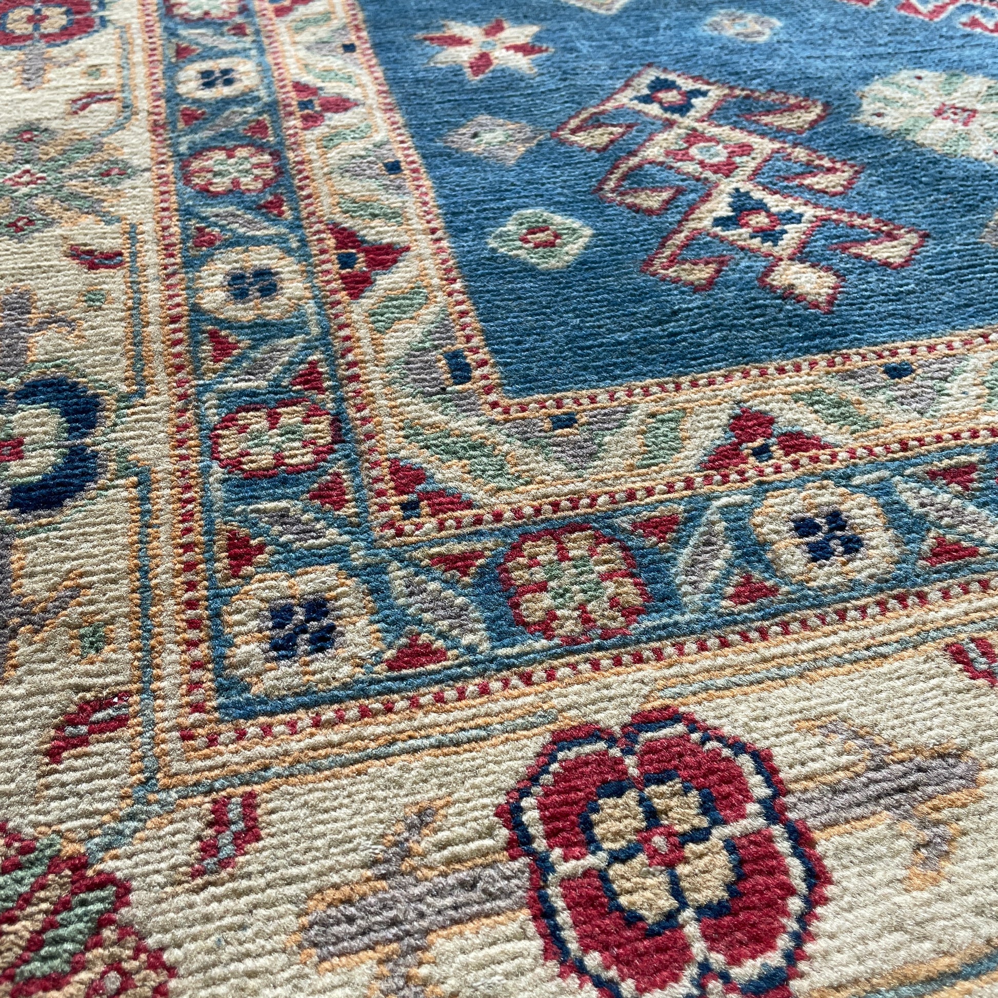 272 x 184 cm | Afghan Kazak Yakash Rug