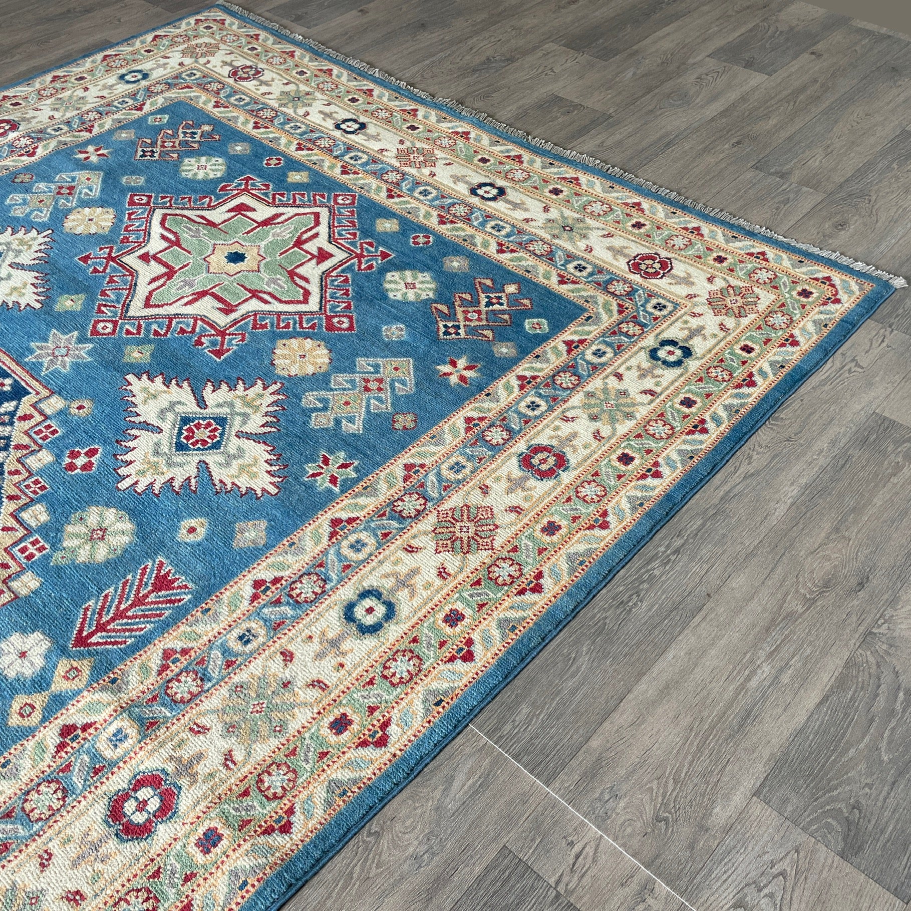 272 x 184 cm | Afghan Kazak Yakash Rug