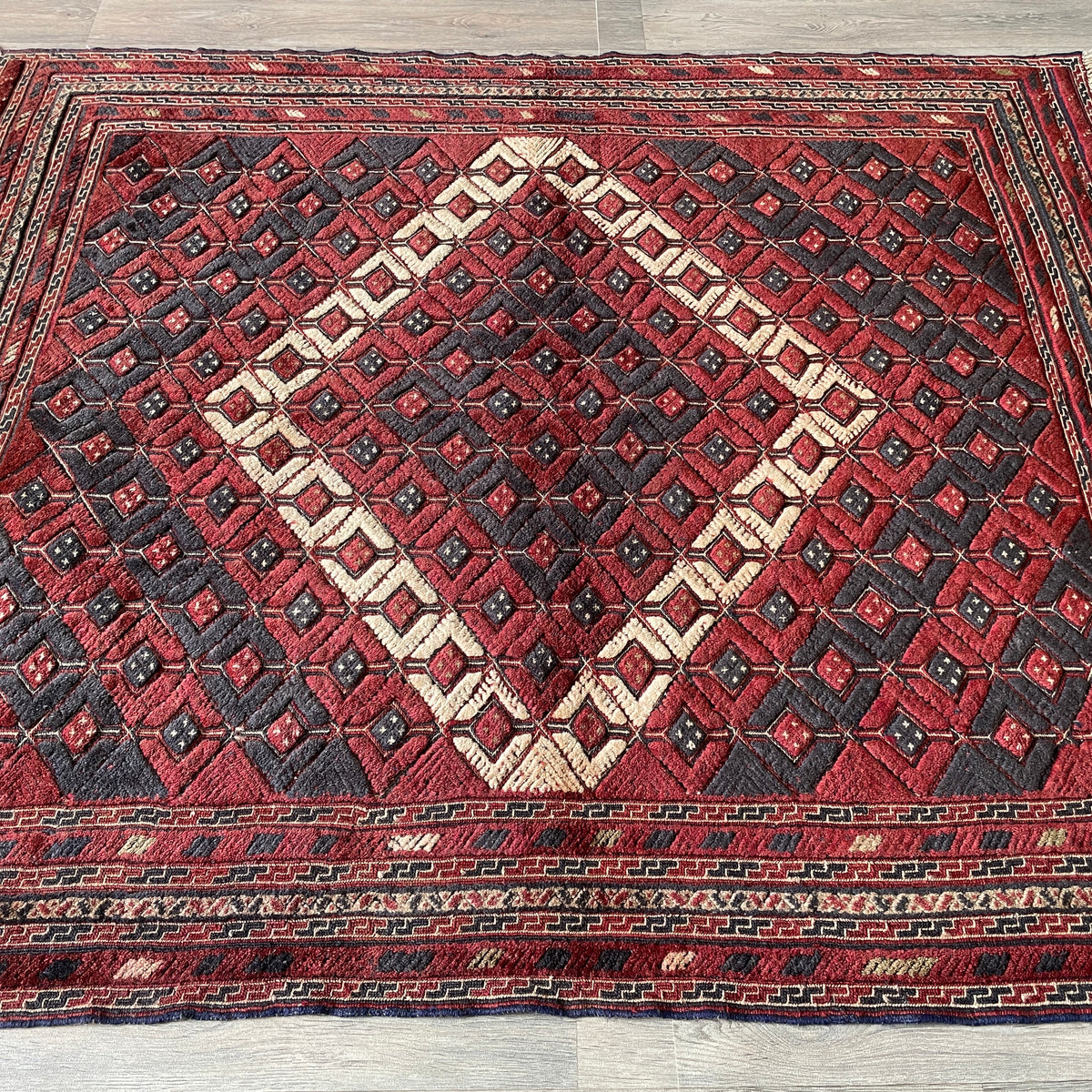 Fine Afghan Mushwani Rug (Belgian Wool)