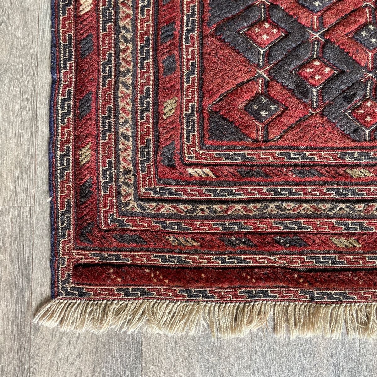 Fine Afghan Mushwani Rug (Belgian Wool)