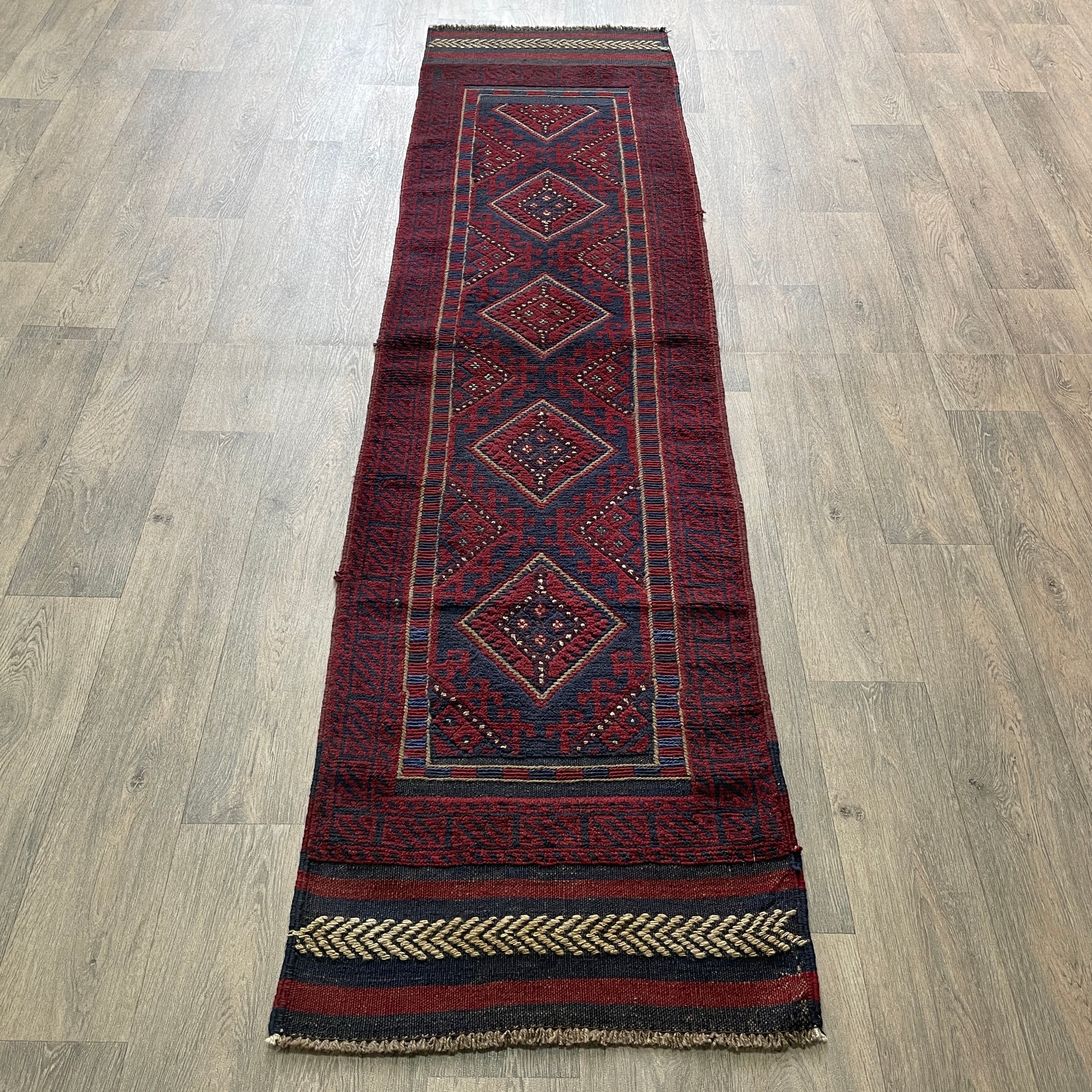 Afghan Mushwani Runner