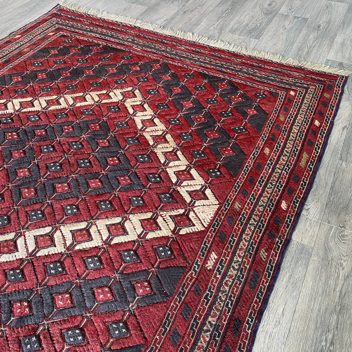 Fine Afghan Mushwani Rug (Belgian Wool)