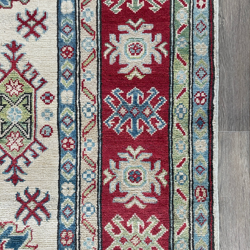 245 x 176 cm | Afghan Kazak Yakash Rug