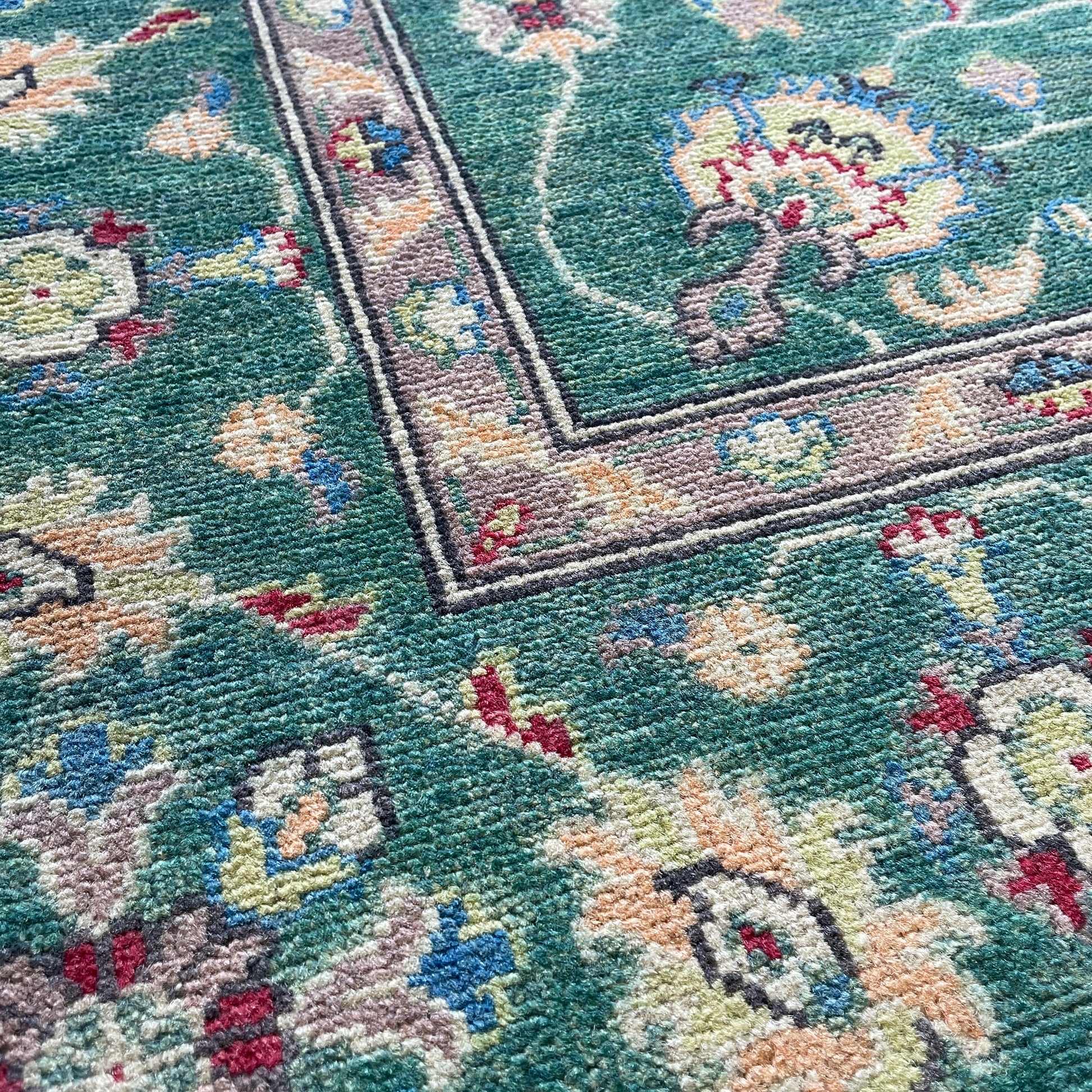 238 x 168 cm | Afghan Ziegler Rug