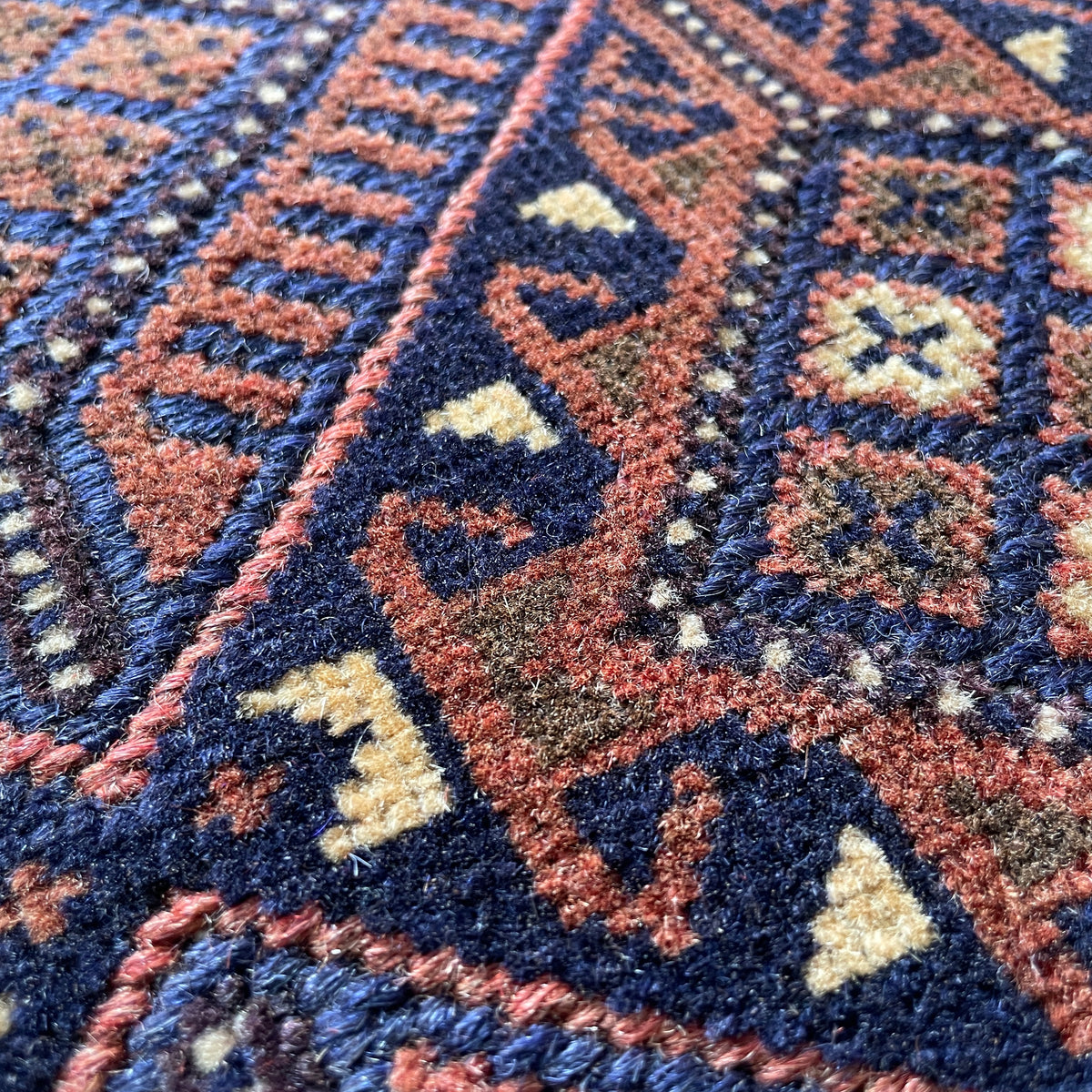 Fine Afghan Mushwani Rug (Belgian Wool)