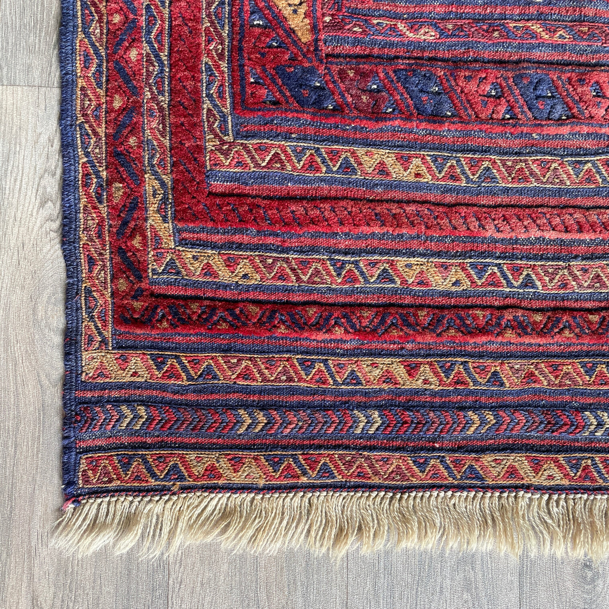 Fine Afghan Mushwani Rug (Belgian Wool)