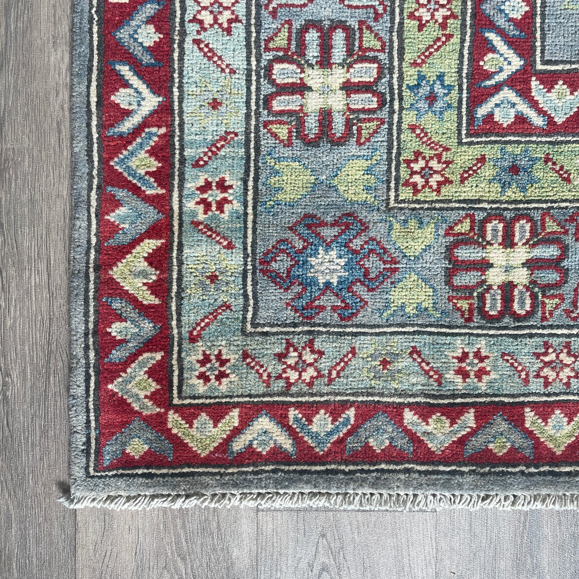 304 x 204 cm | Afghan Kazak Yakash Rug