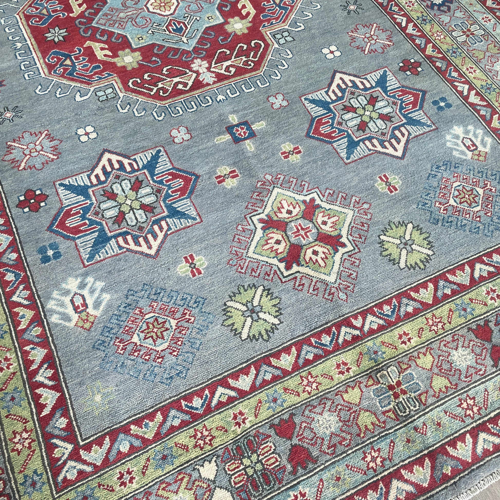 304 x 204 cm | Afghan Kazak Yakash Rug
