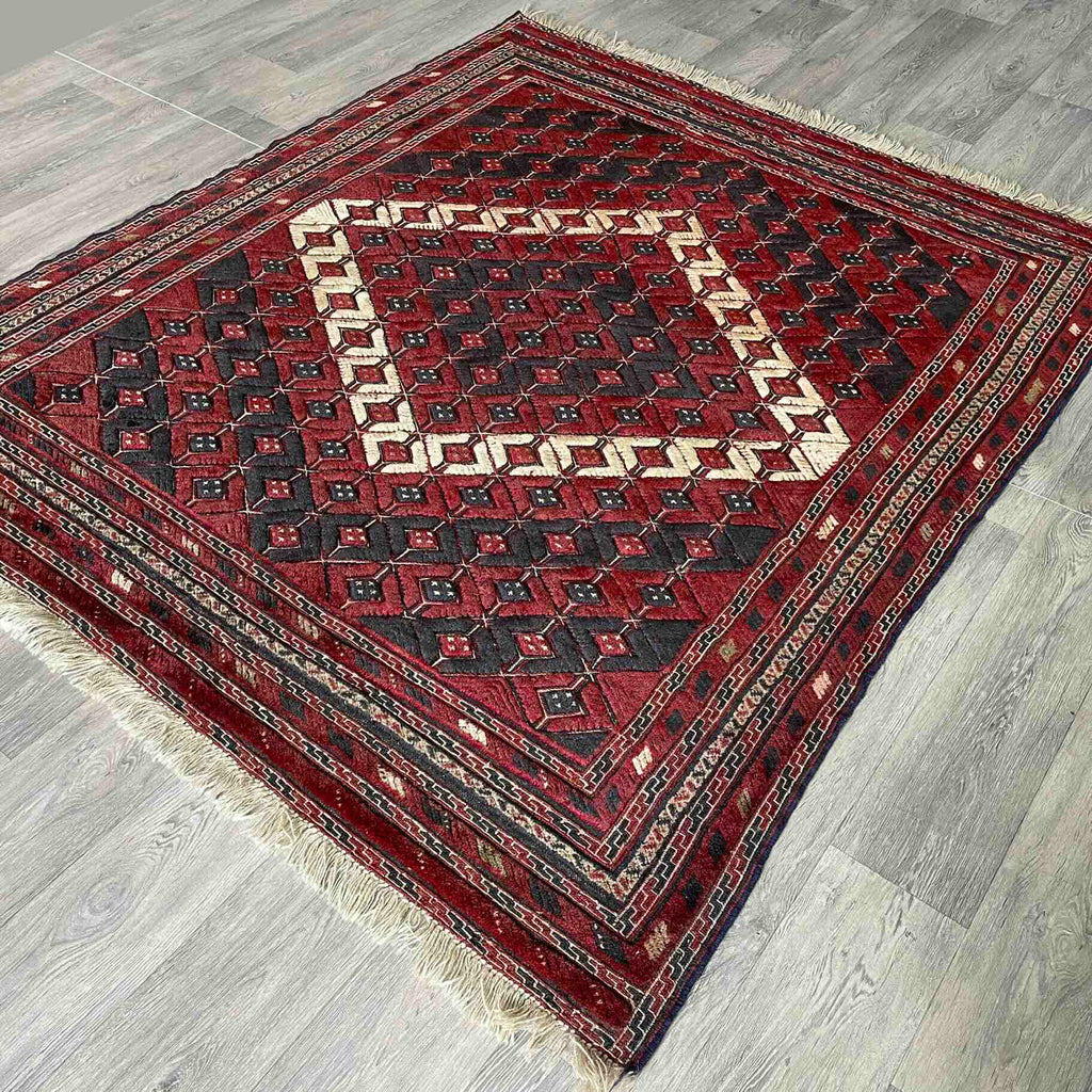 Fine Afghan Mushwani Rug (Belgian Wool)
