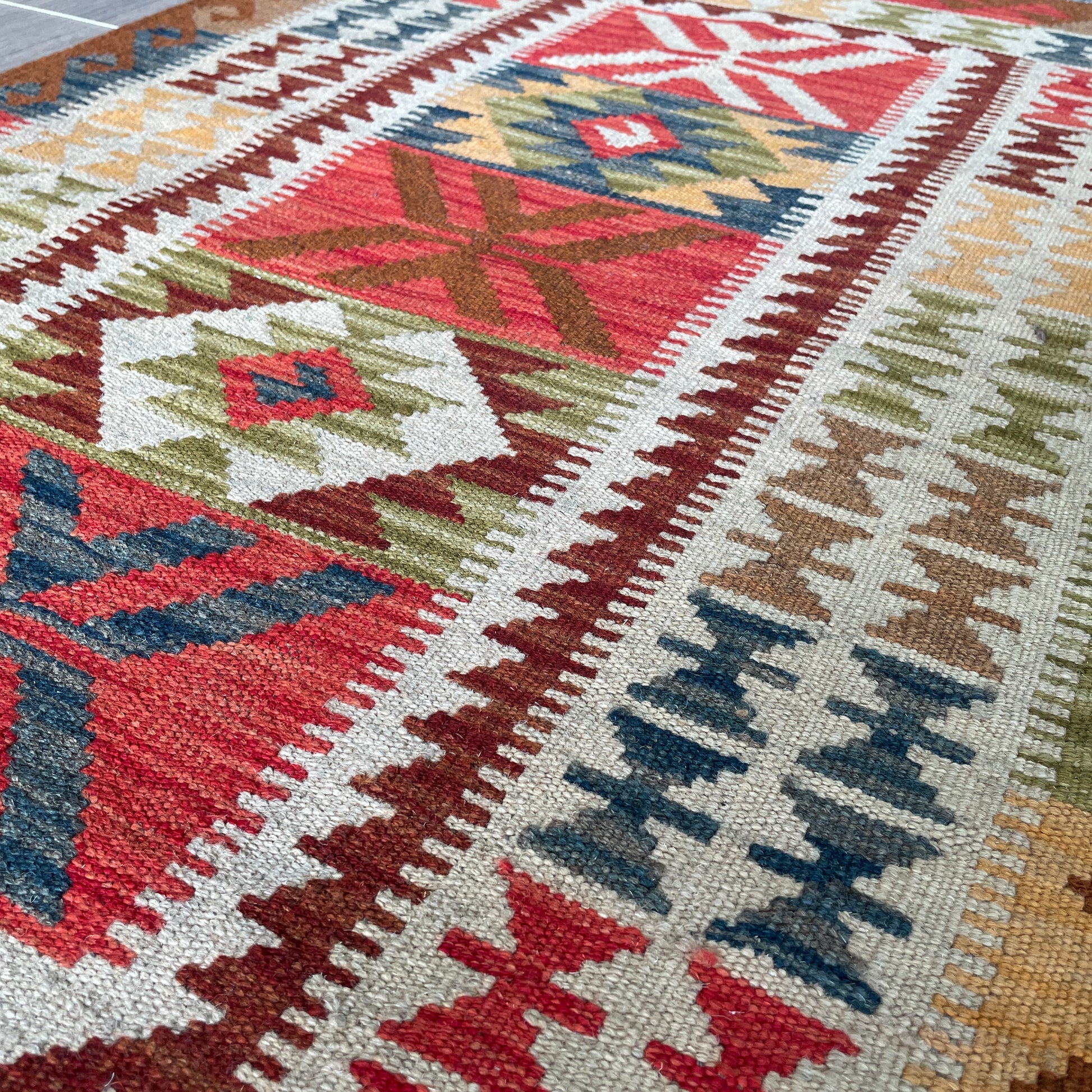 132 x 84 cm | Afghan Kilim Rug