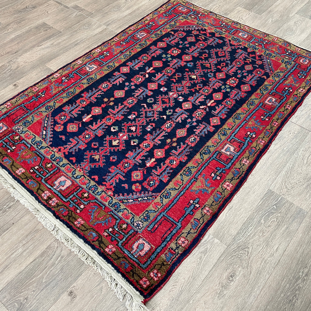 169 x 113 cm | Persian Hamadan Rug (Old 1970)