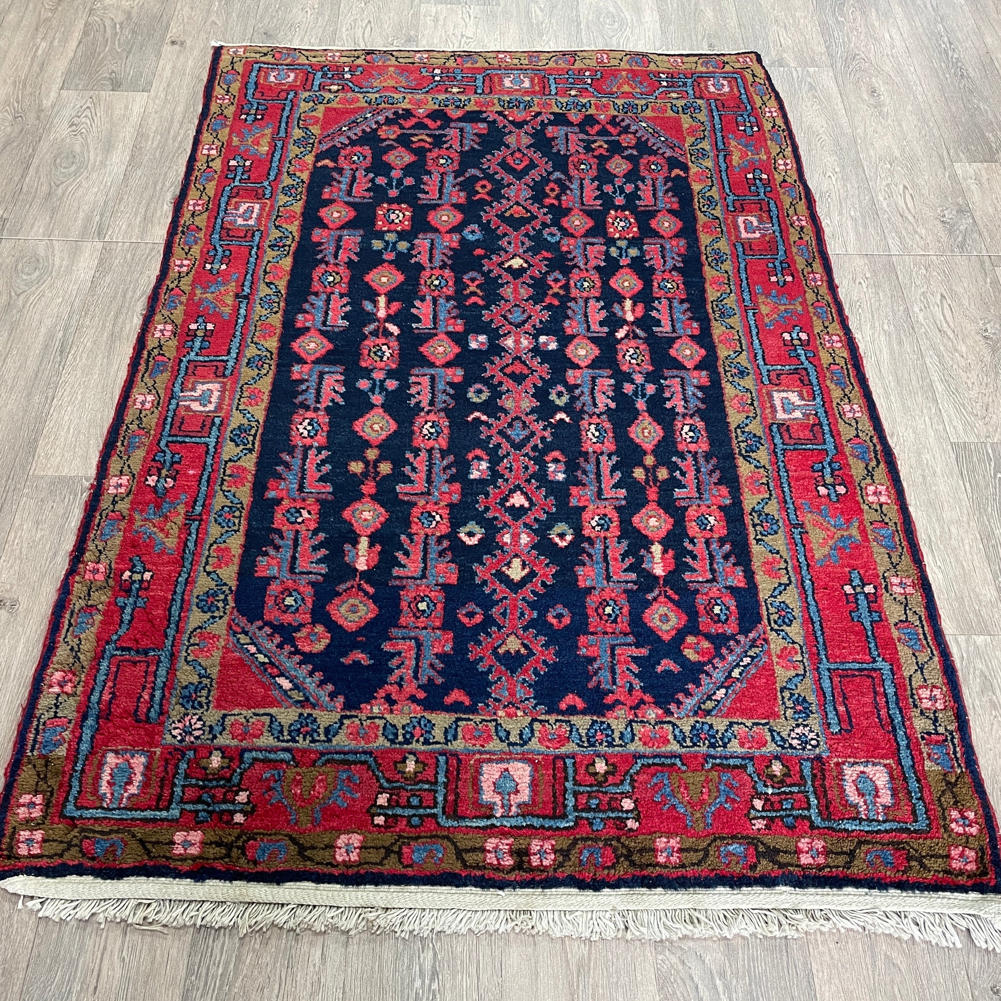 169 x 113 cm | Persian Hamadan Rug (Old 1970)