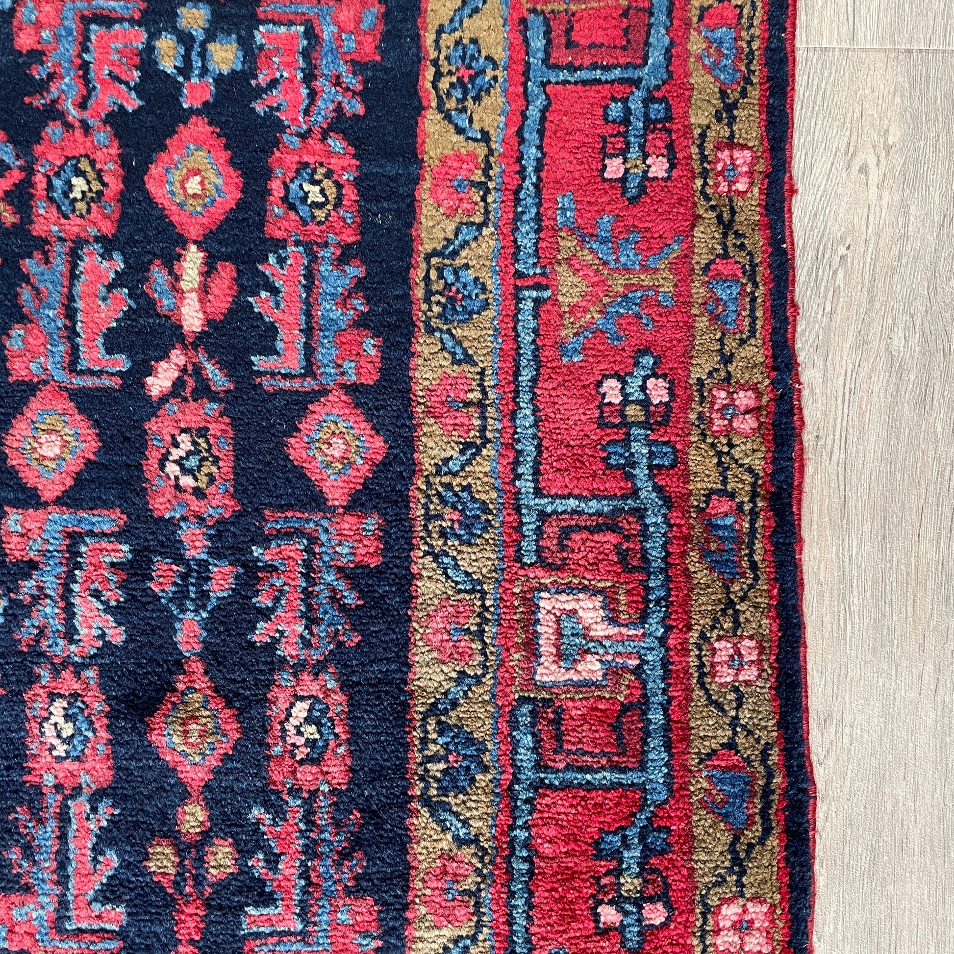 169 x 113 cm | Persian Hamadan Rug (Old 1970)