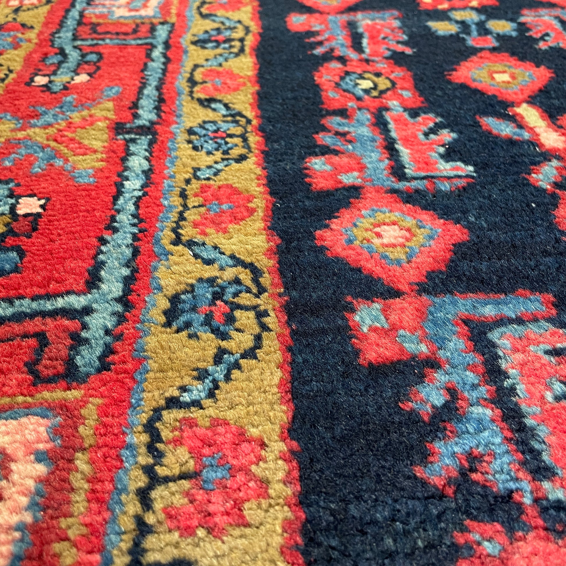 169 x 113 cm | Persian Hamadan Rug (Old 1970)