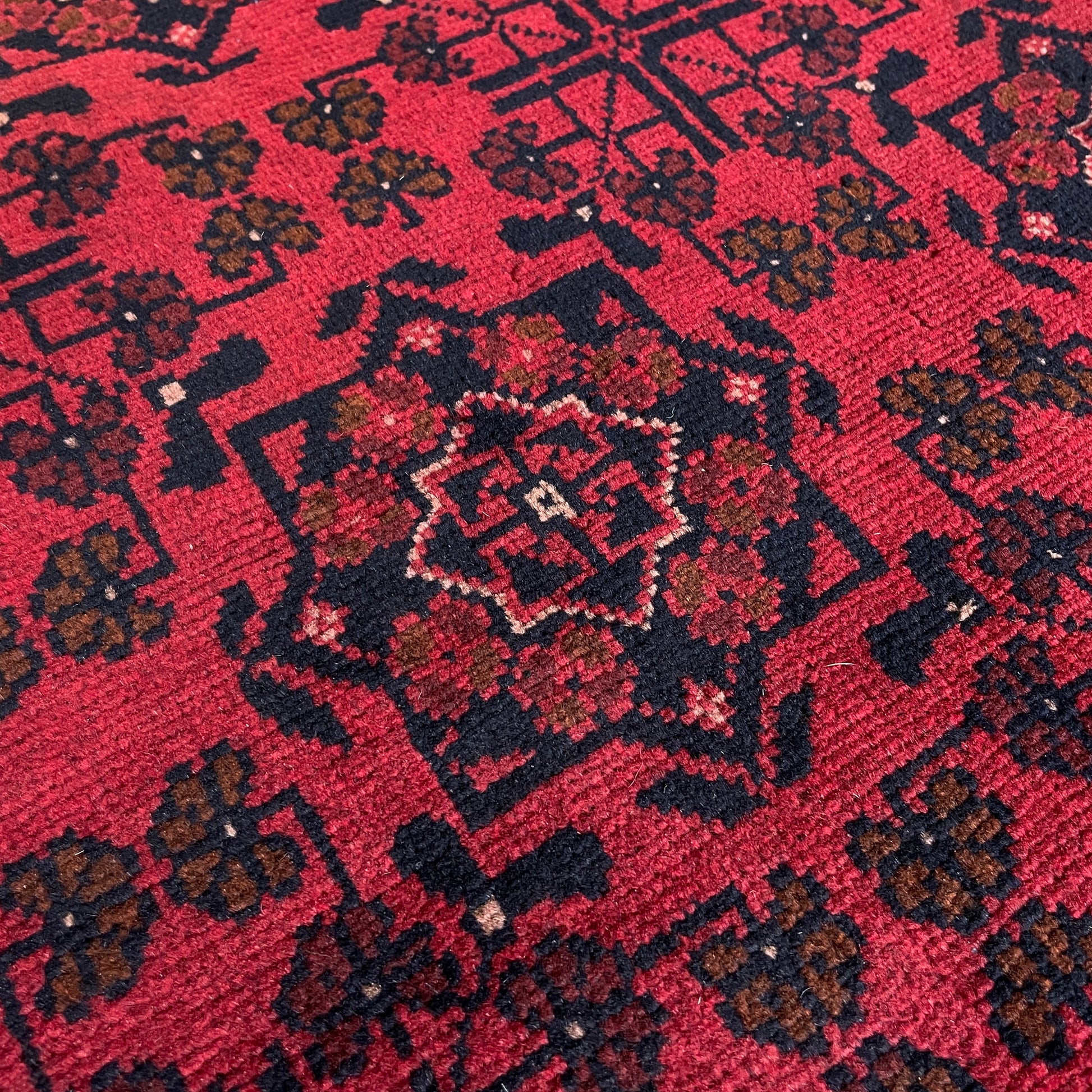 209 x 123 cm | Afghan Khal Muhammadi Rug