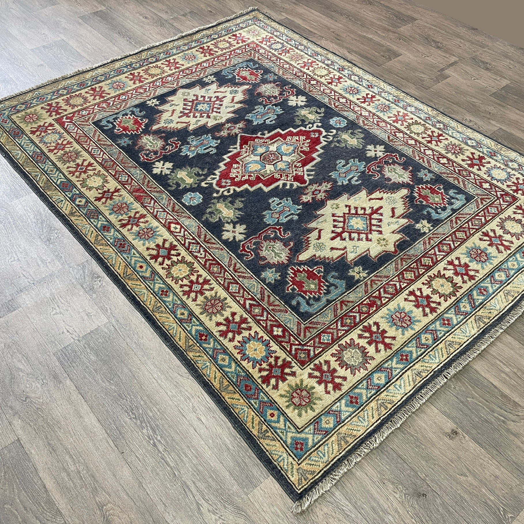 202 x 149 cm | Afghan Kazak Yakash Rug