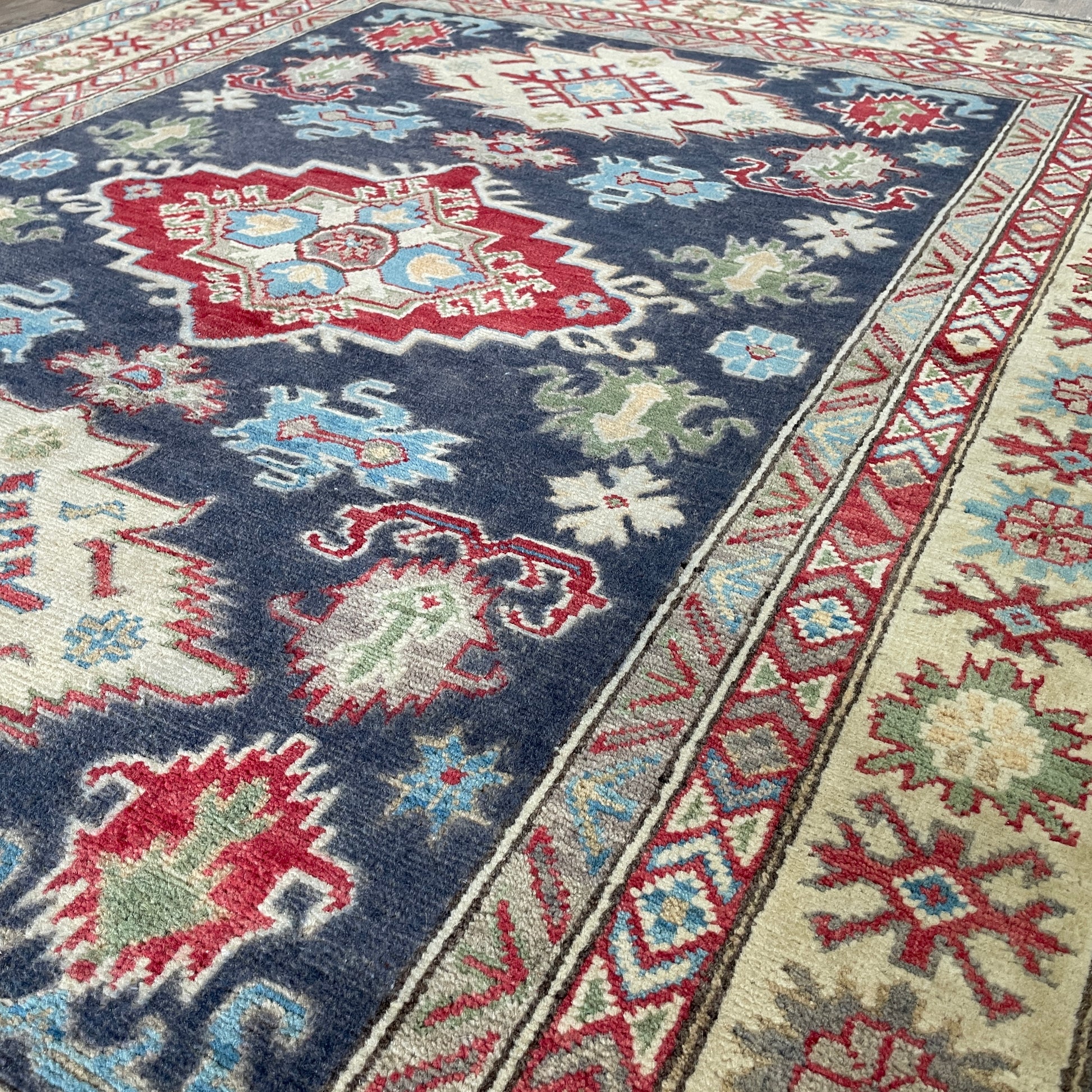 202 x 149 cm | Afghan Kazak Yakash Rug