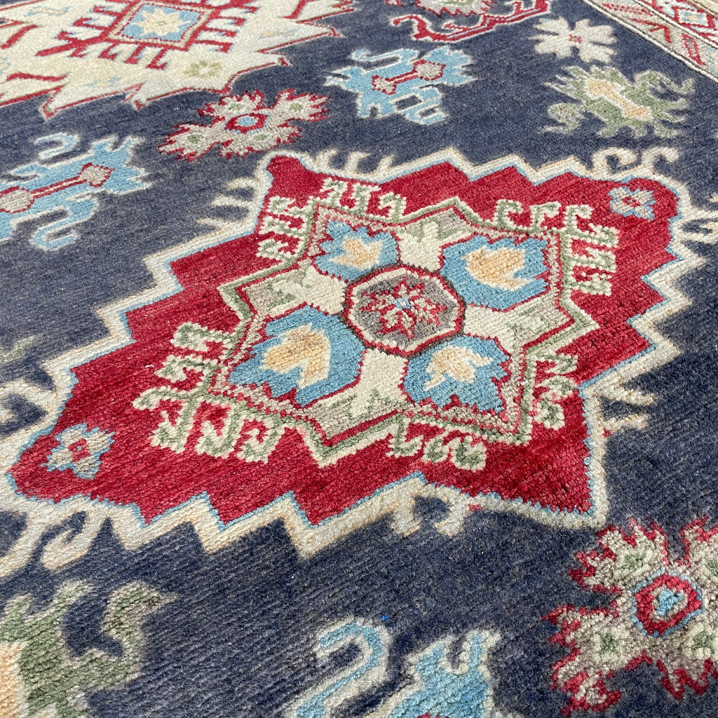 202 x 149 cm | Afghan Kazak Yakash Rug