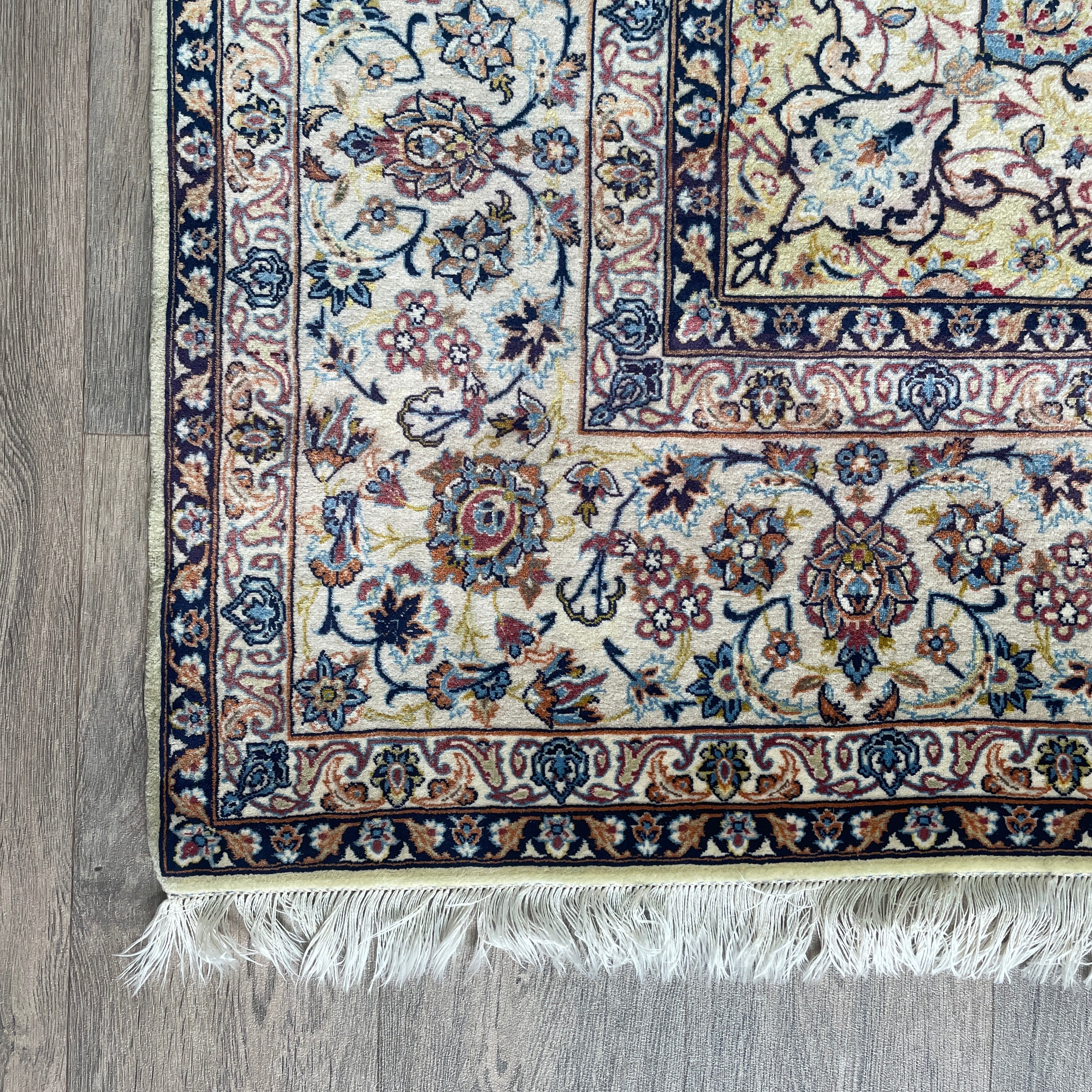 236 x 155 cm | Persian Isfahan Rug (Antique 1950) - Khorasan Rugs