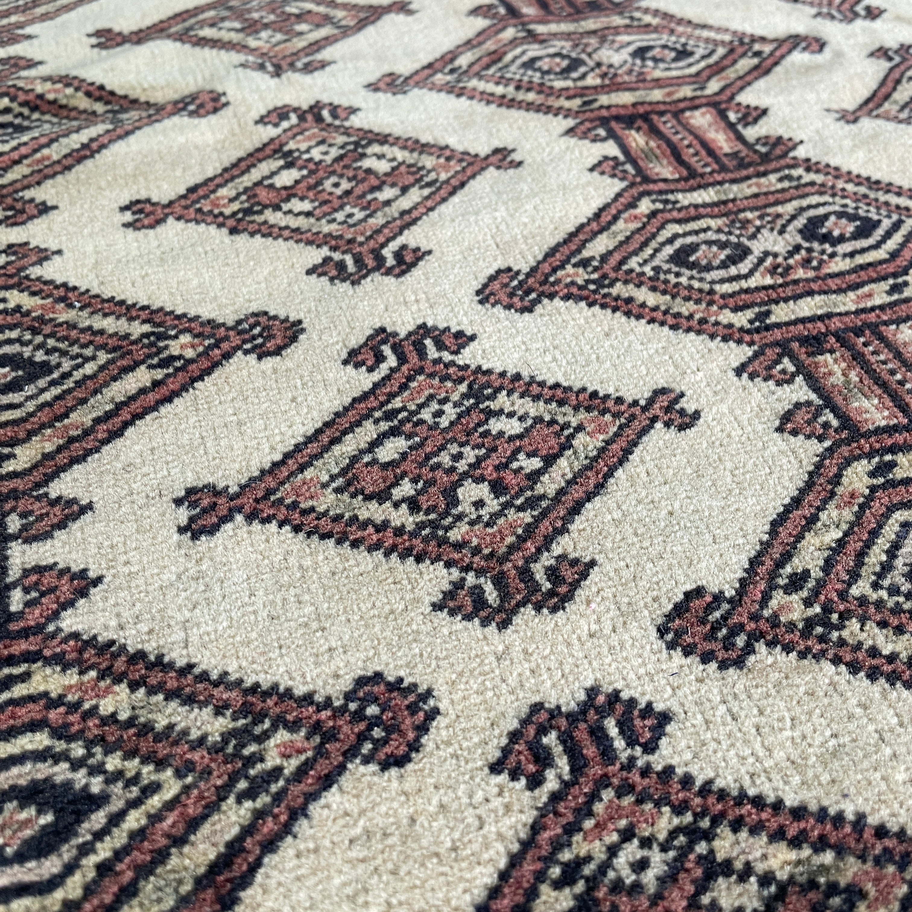 Old Afghan Zahir Shah Rug c. 1970