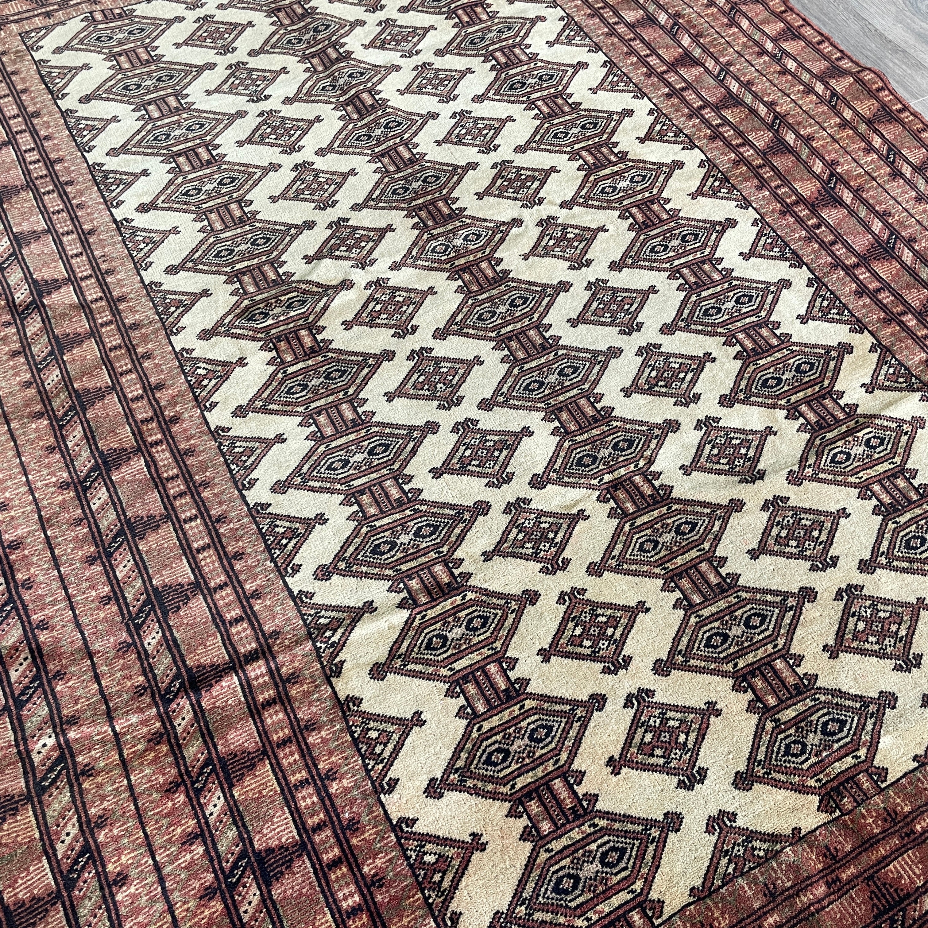 Old Afghan Zahir Shah Rug c. 1970