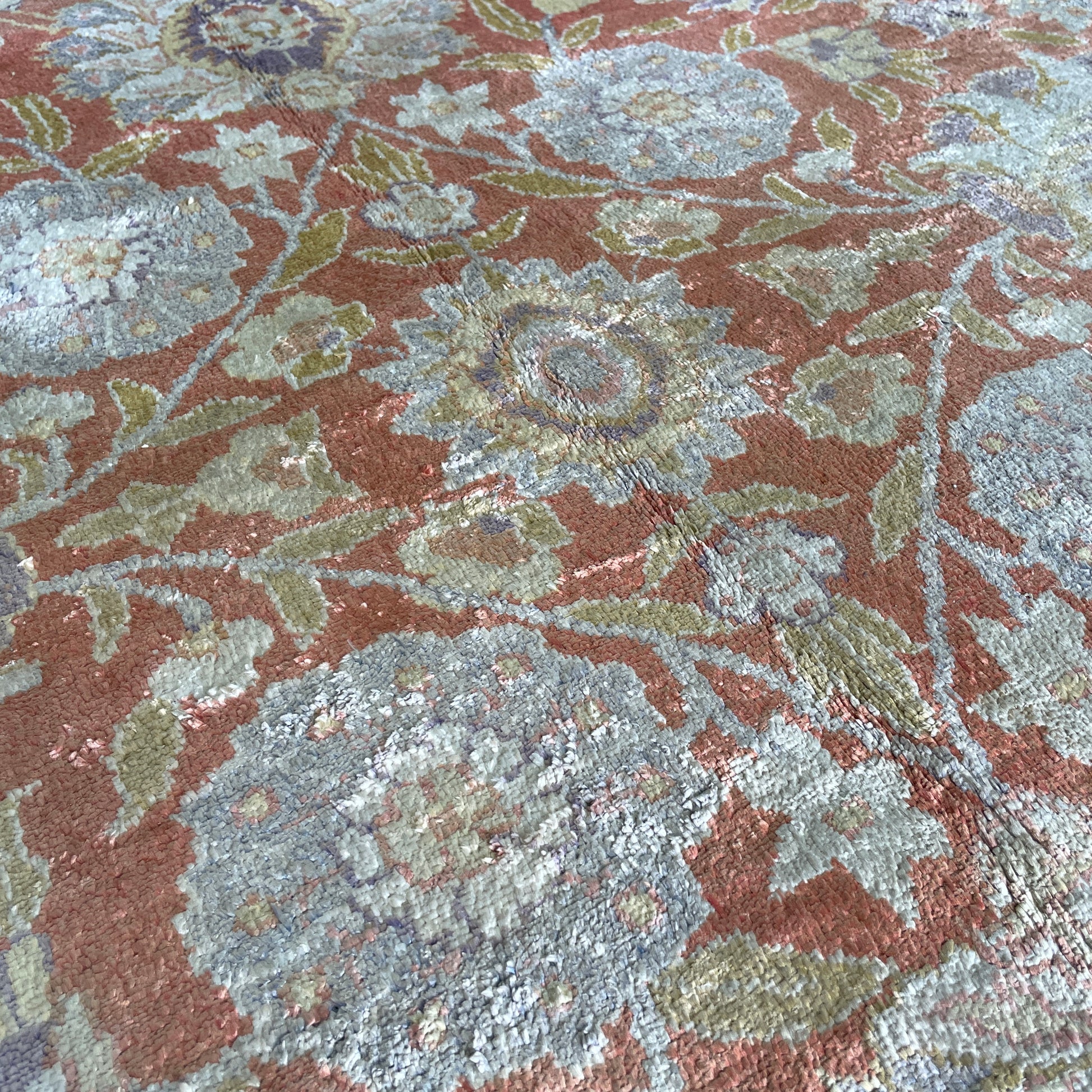 306 x 196 cm | Anatolian Kayseri Silk Rug (Antique 1950)