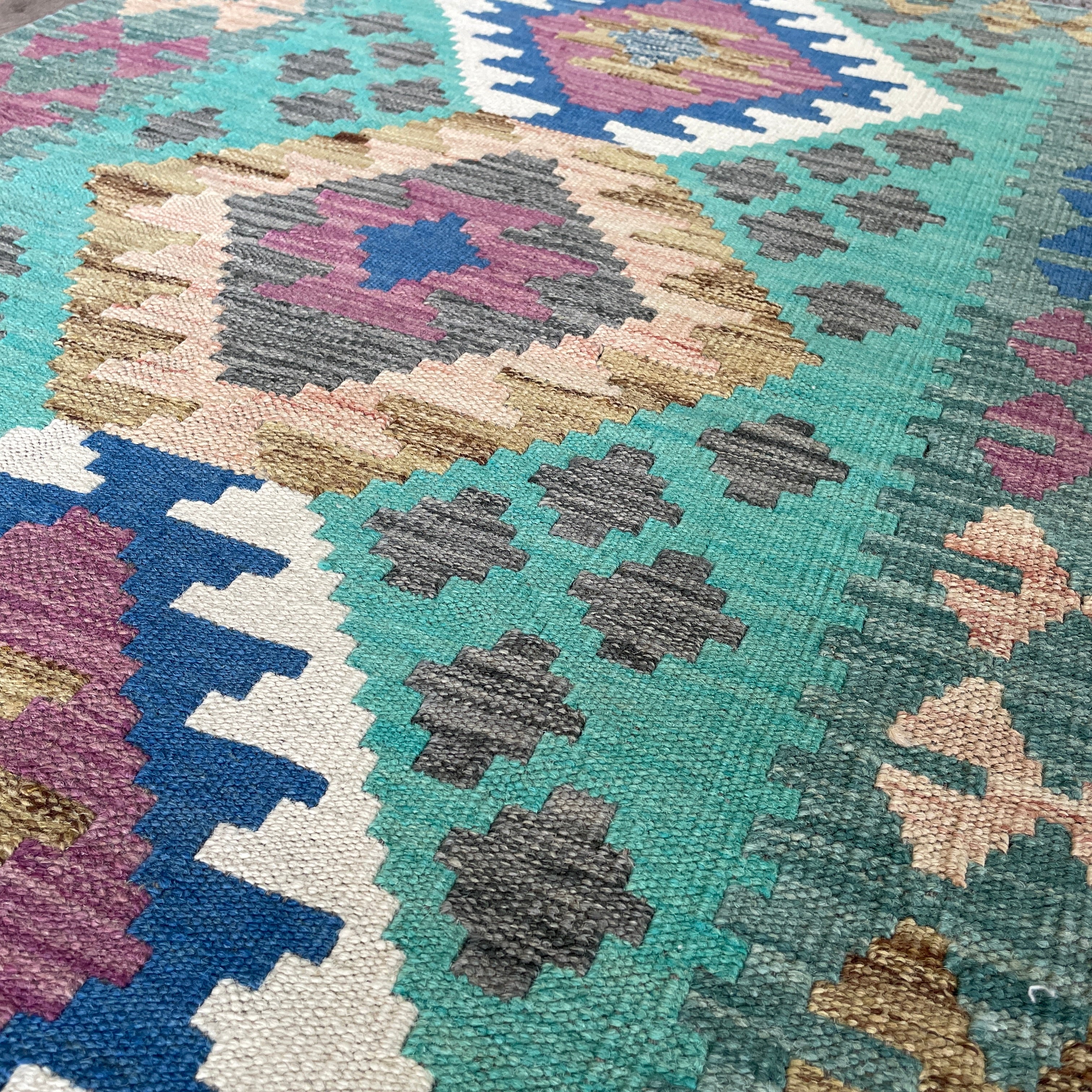 141 x 85 cm | Afghan Kilim Rug - Khorasan Rugs