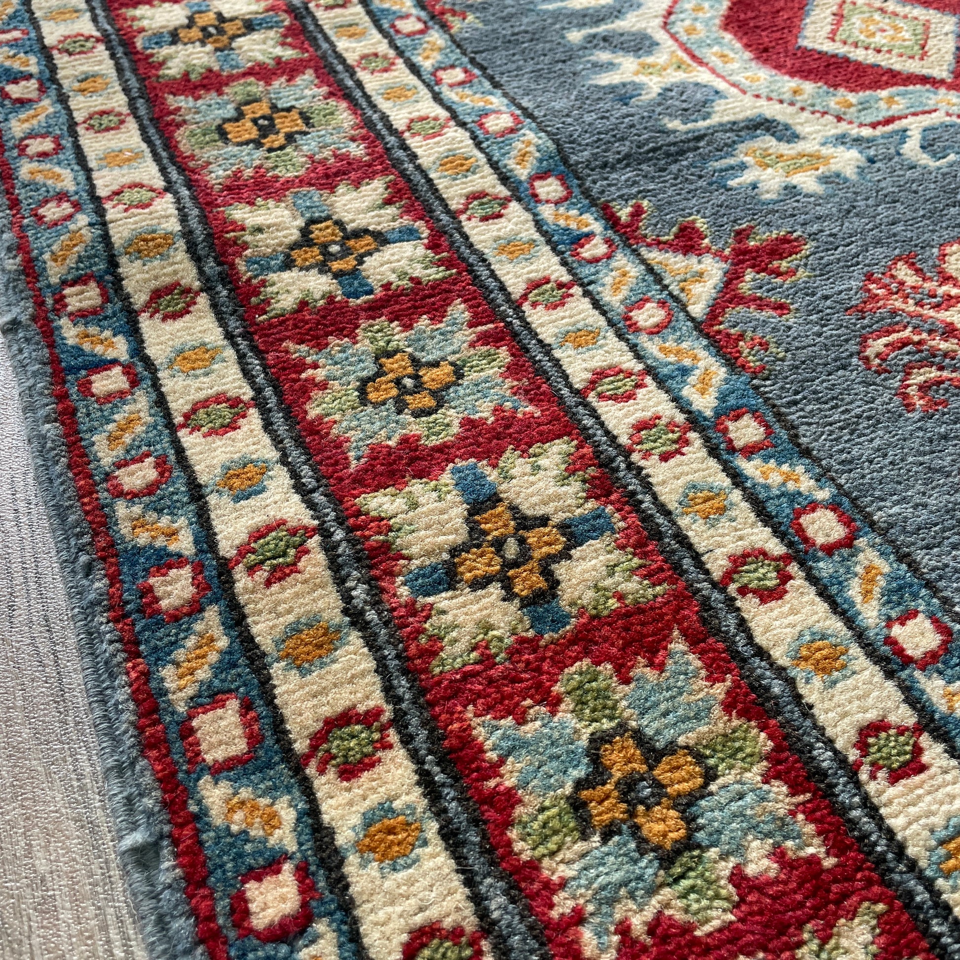 293 x 83 cm | Afghan Kazak Yakash Runner