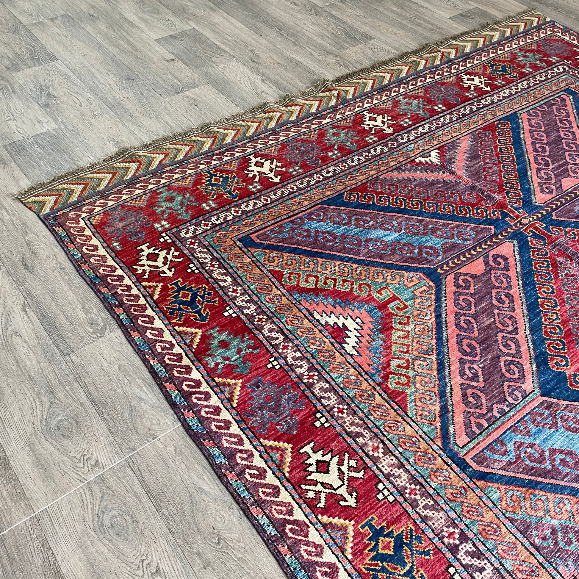 310 x 198 cm | Afghan Caucasian Shirvan Rug