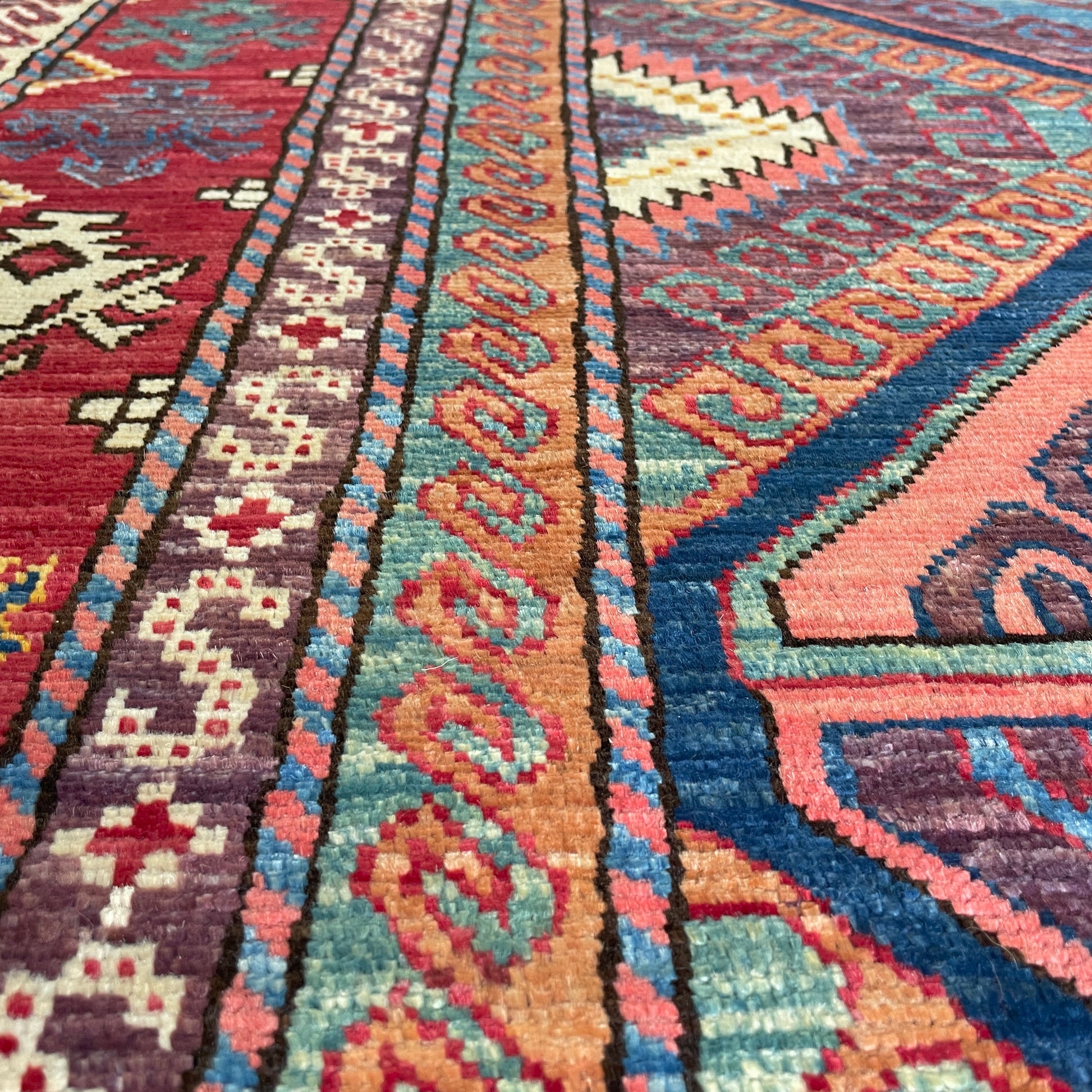 310 x 198 cm | Afghan Caucasian Shirvan Rug