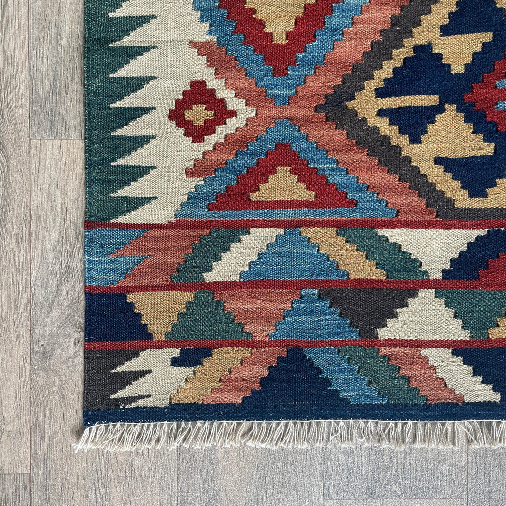 206 x 148 cm | Persian Qashqai Kilim Rug - Khorasan Rugs