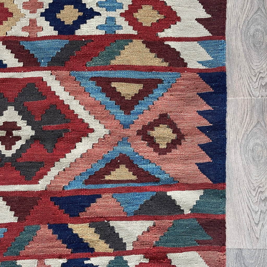 206 x 148 cm | Persian Qashqai Kilim Rug - Khorasan Rugs