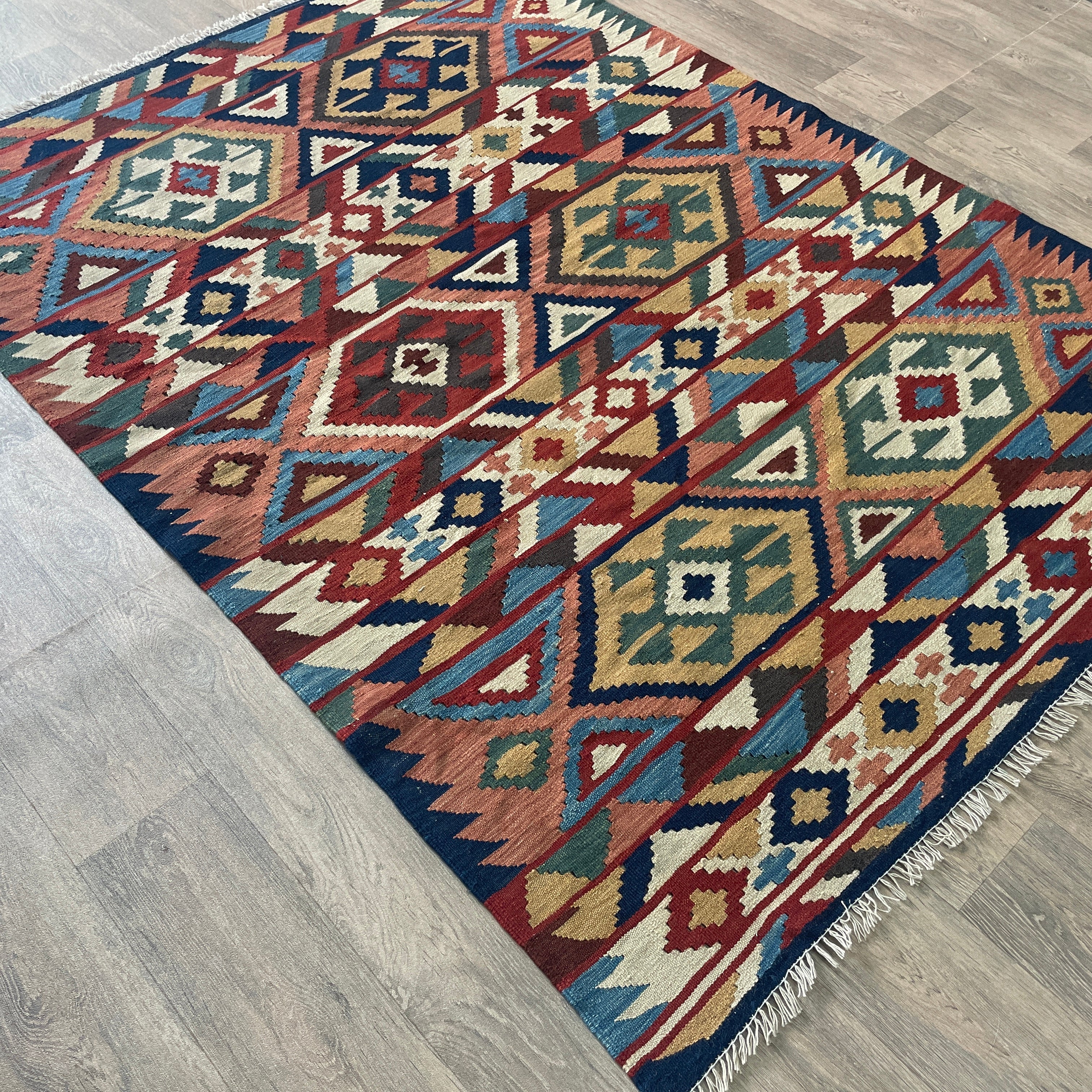 206 x 148 cm | Persian Qashqai Kilim Rug - Khorasan Rugs