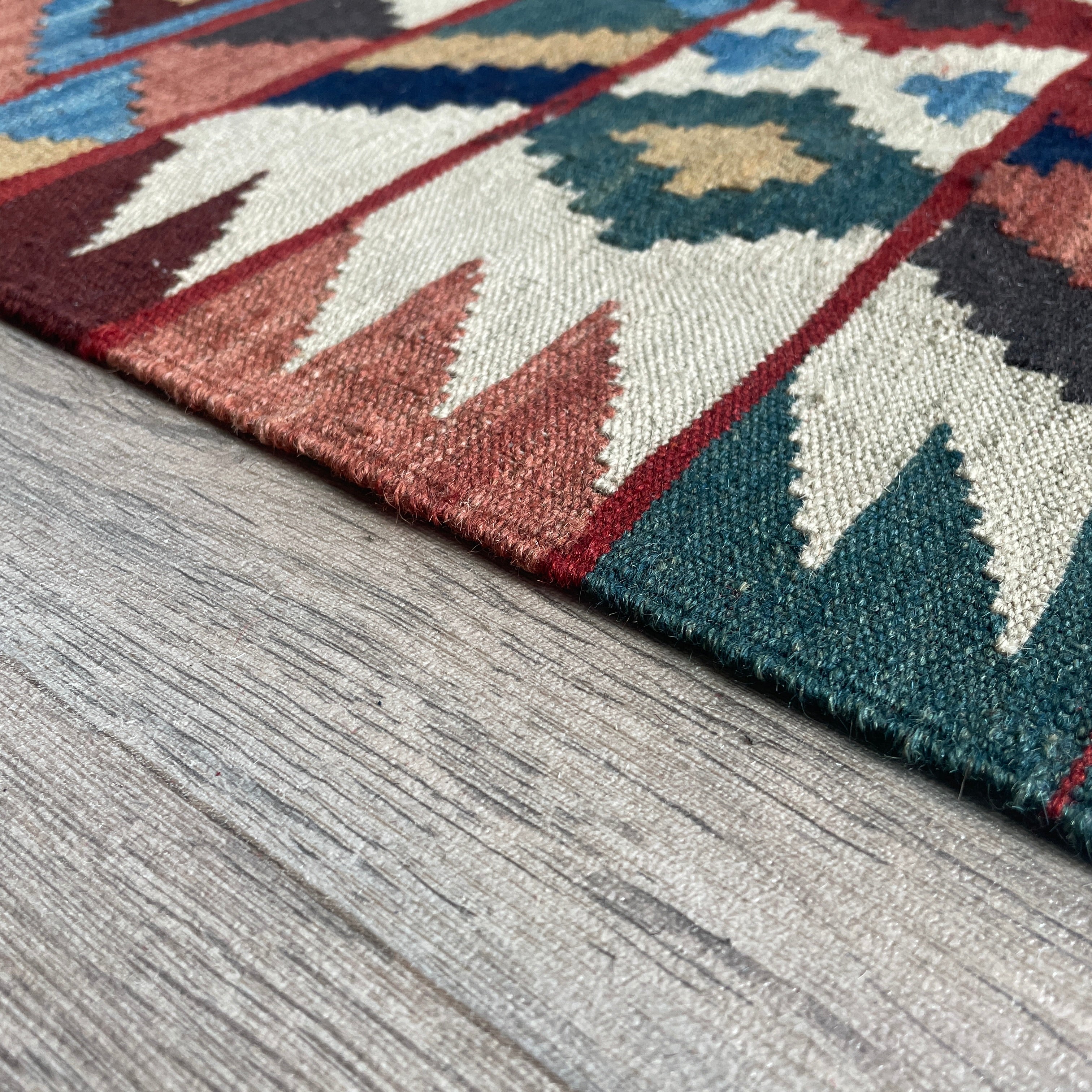 206 x 148 cm | Persian Qashqai Kilim Rug - Khorasan Rugs