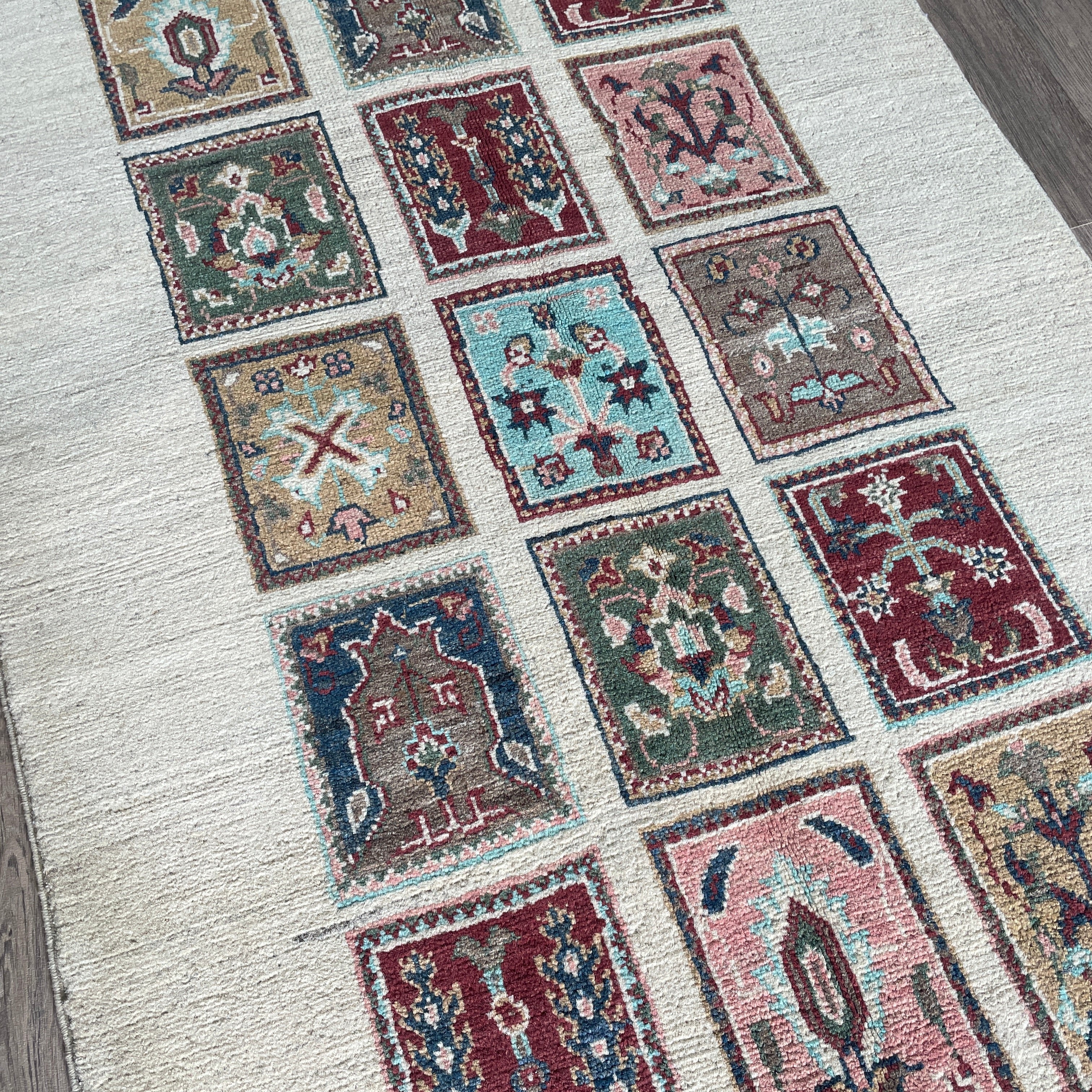 Afghan Sultanabad Rug 'Tray of Flowers'