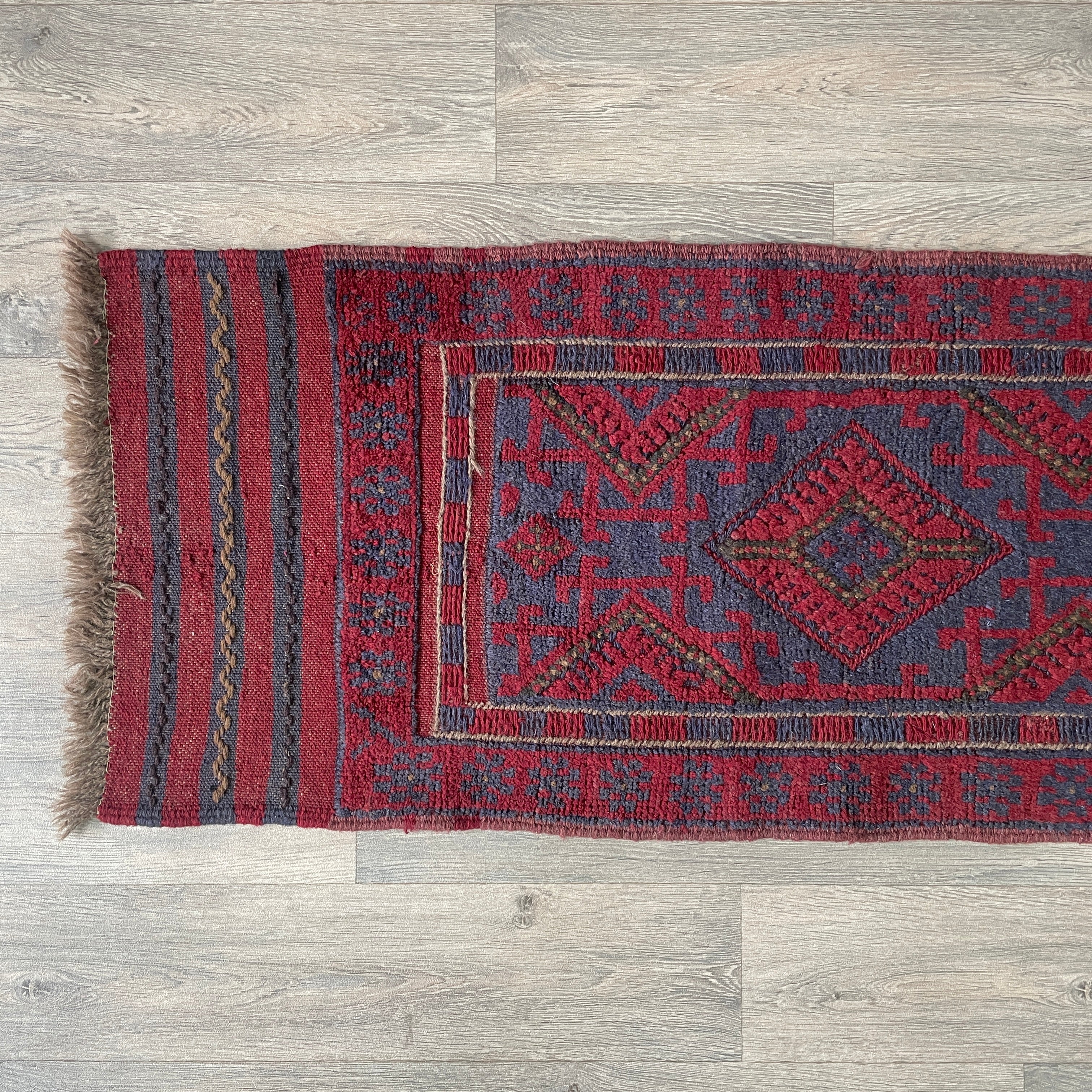 Afghan Mushwani Runner