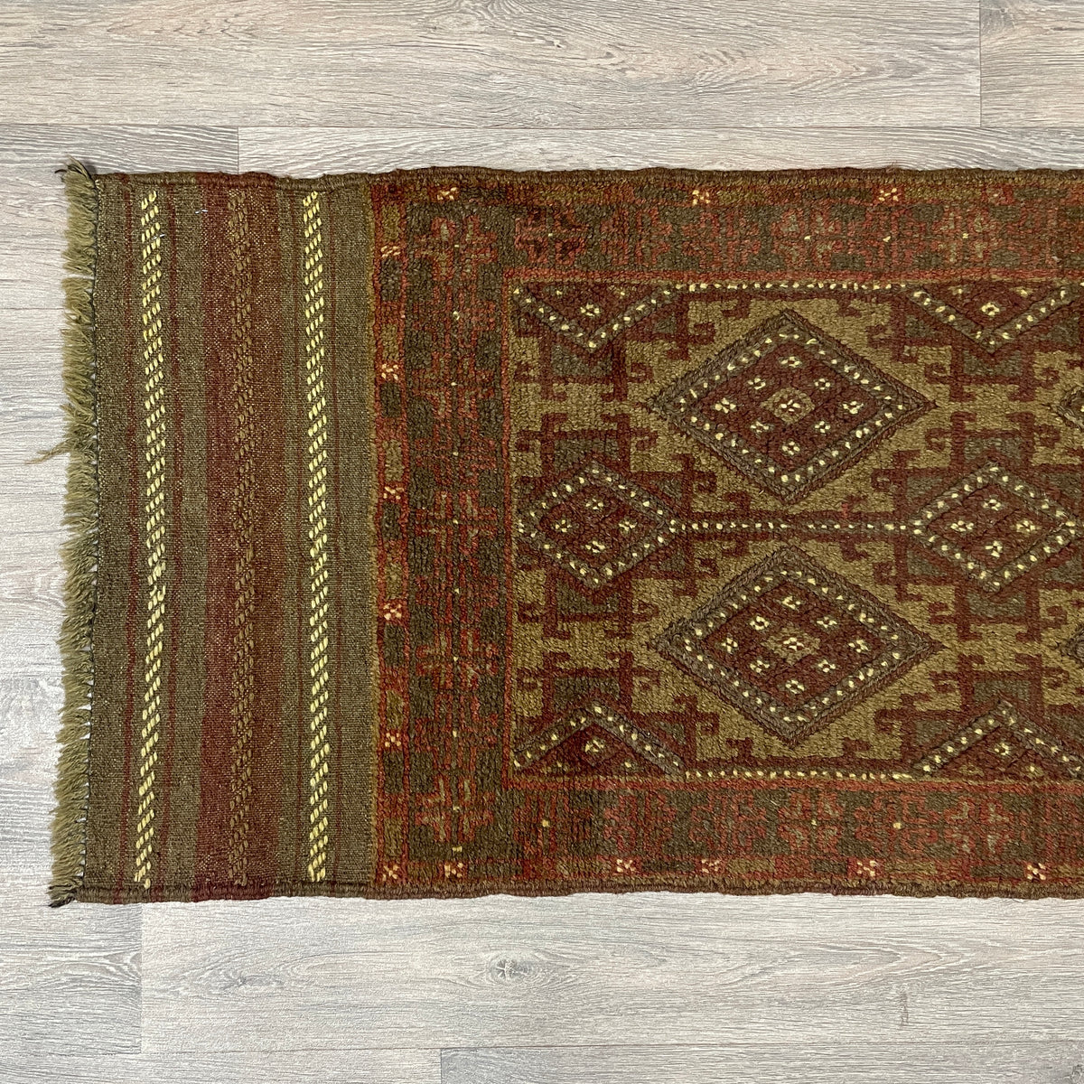 Afghan Mushwani Runner