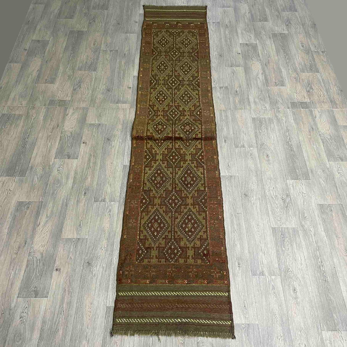 Afghan Mushwani Runner