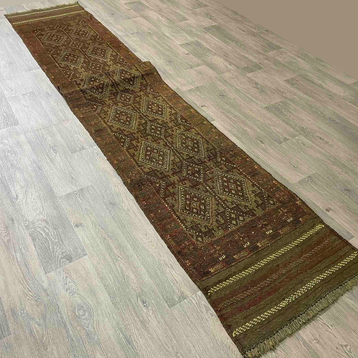 Afghan Mushwani Runner