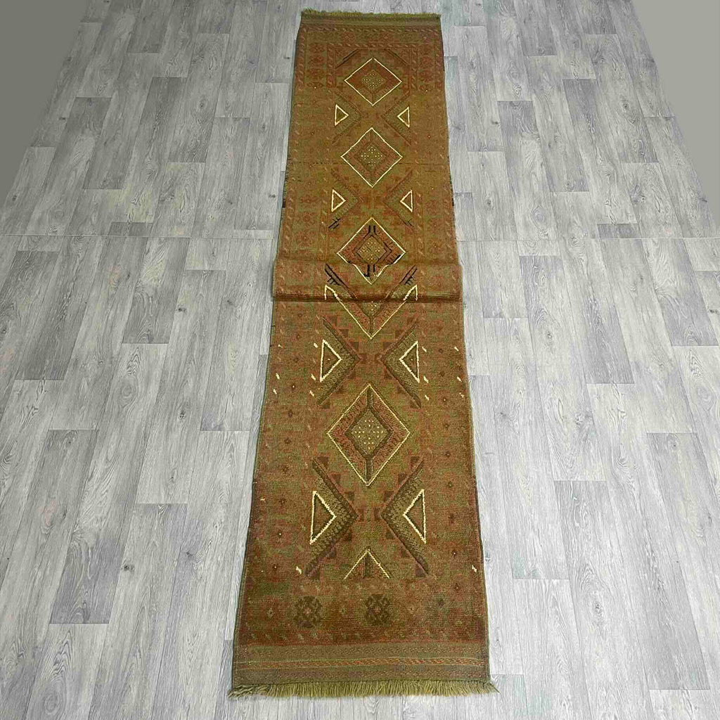 Afghan Mushwani Runner