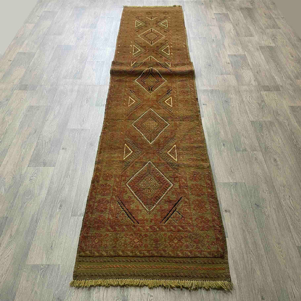 Afghan Mushwani Runner