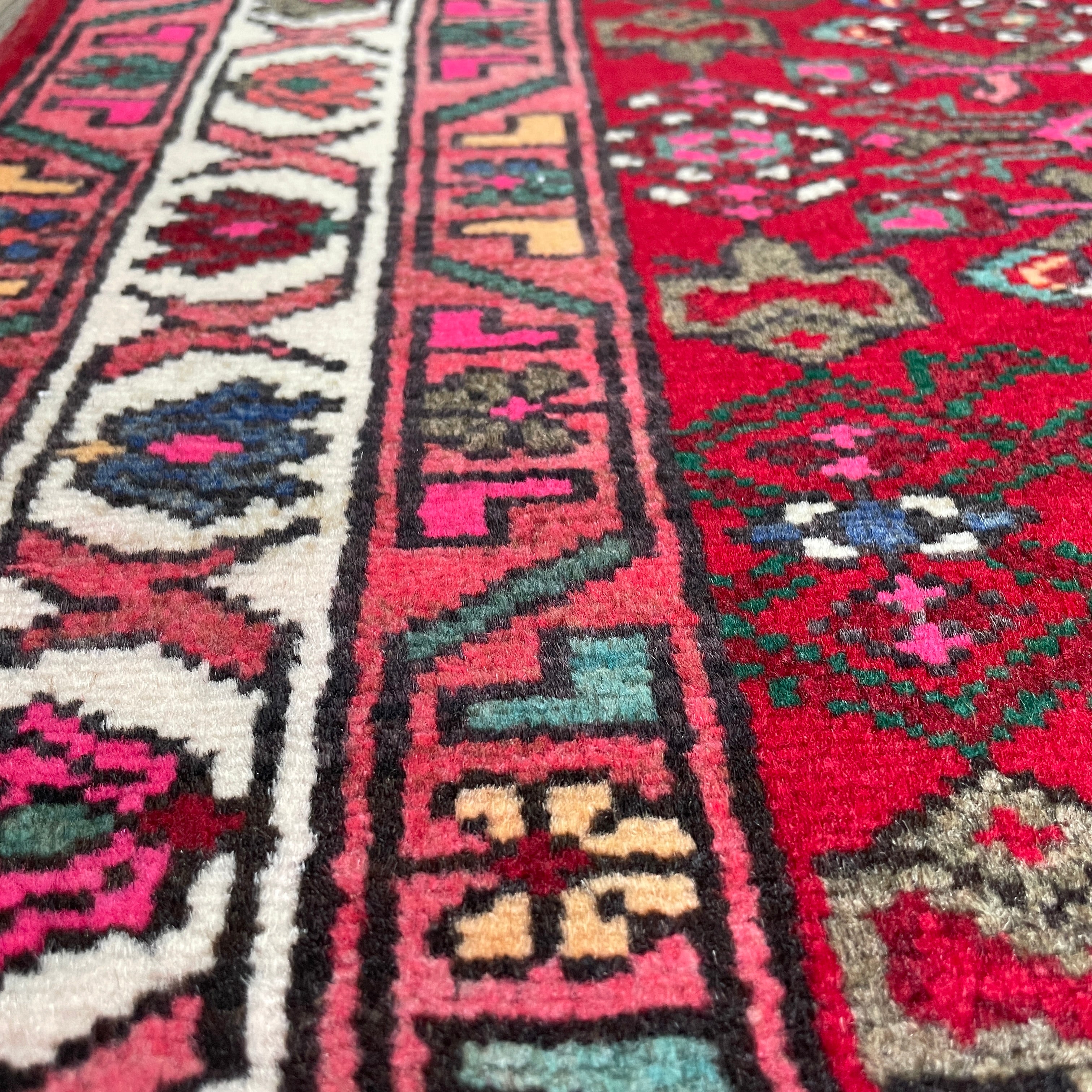 Old Persian Hamadan Rug c.1970