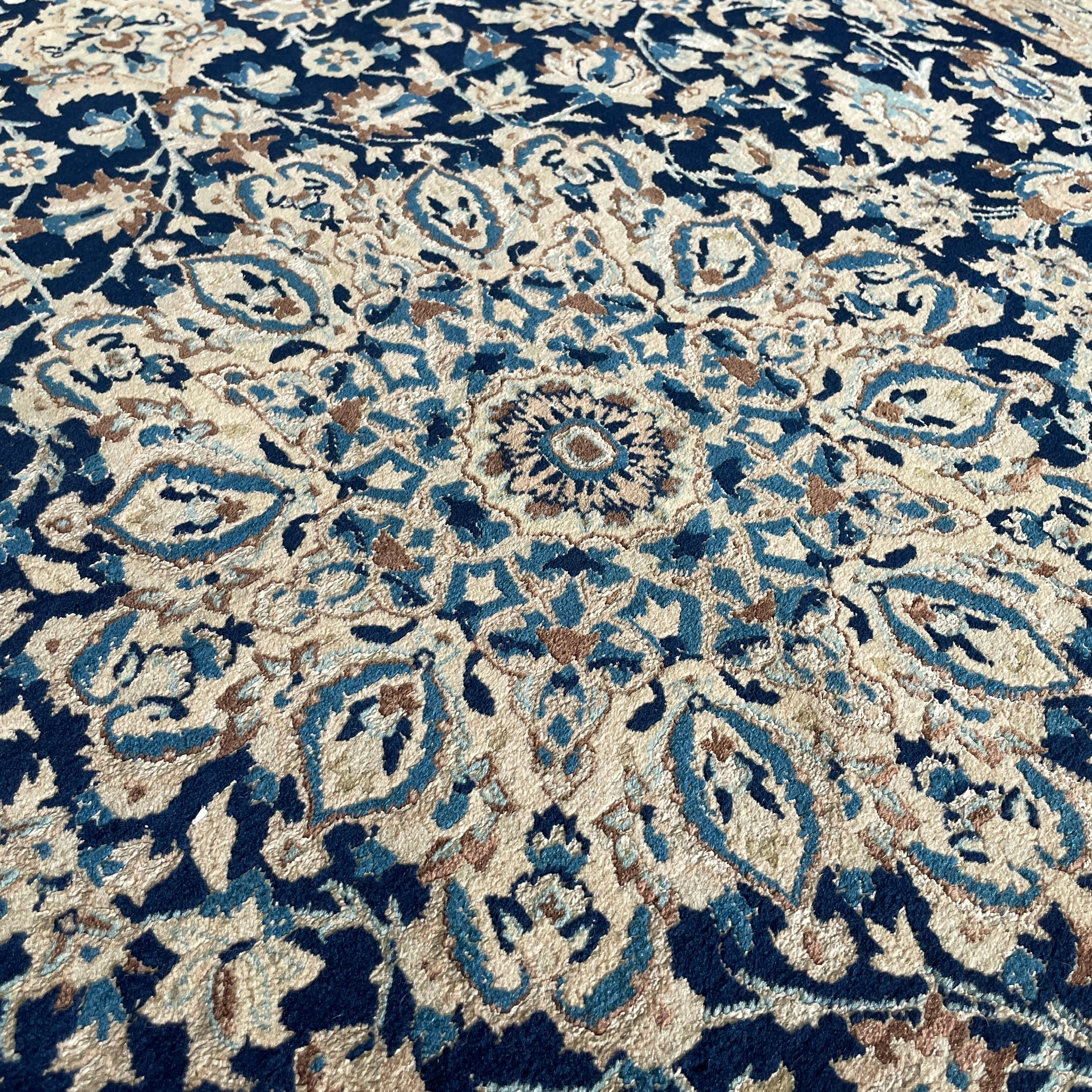 247 x 126 cm | Persian Nain Rug (Antique 1940)