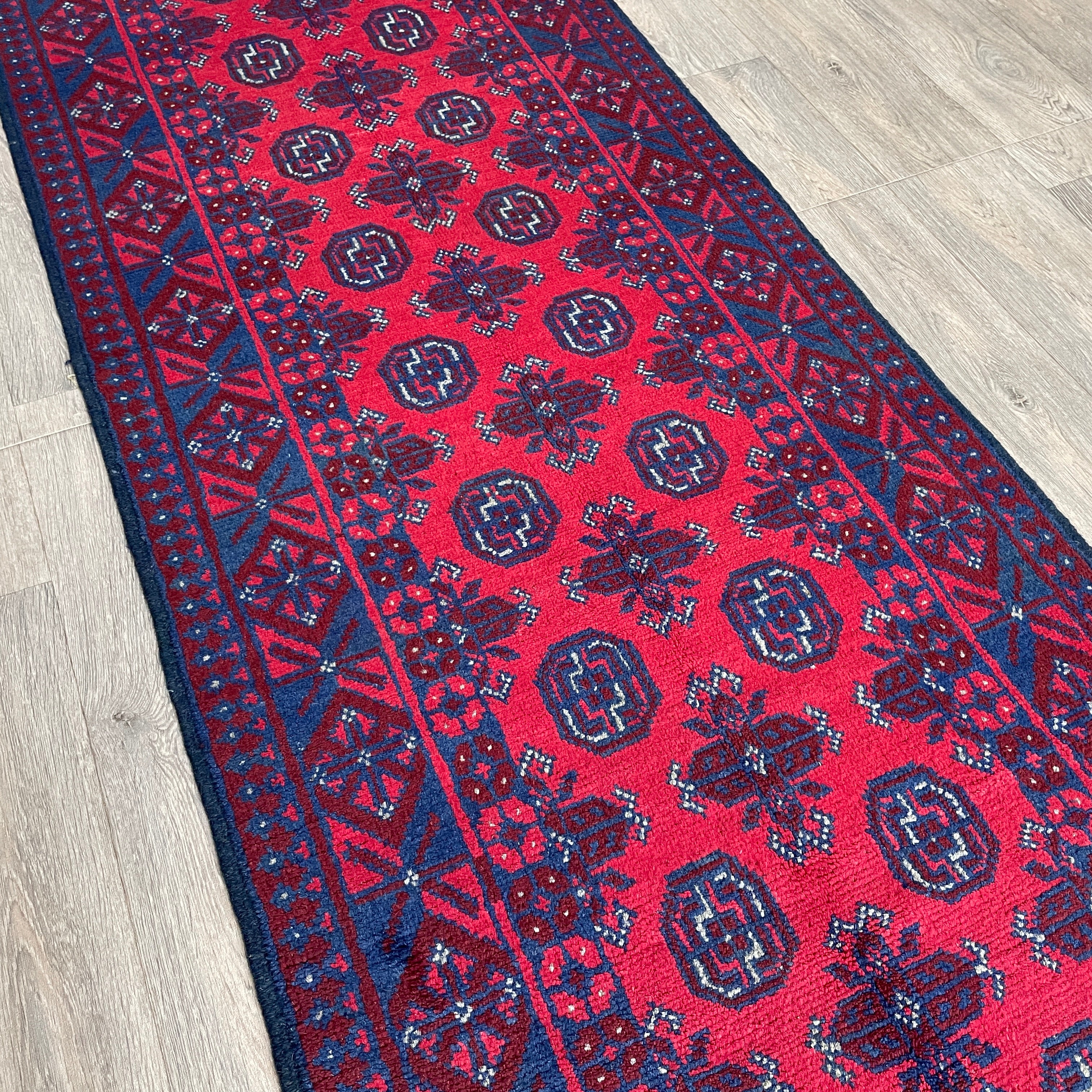 Afghan Aqcha Runner