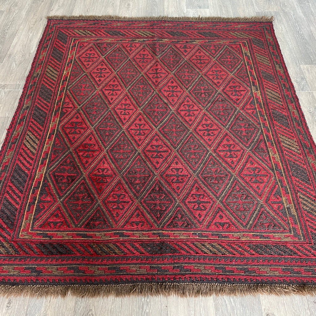 191 x 155 cm | Afghan Mushwani Rug