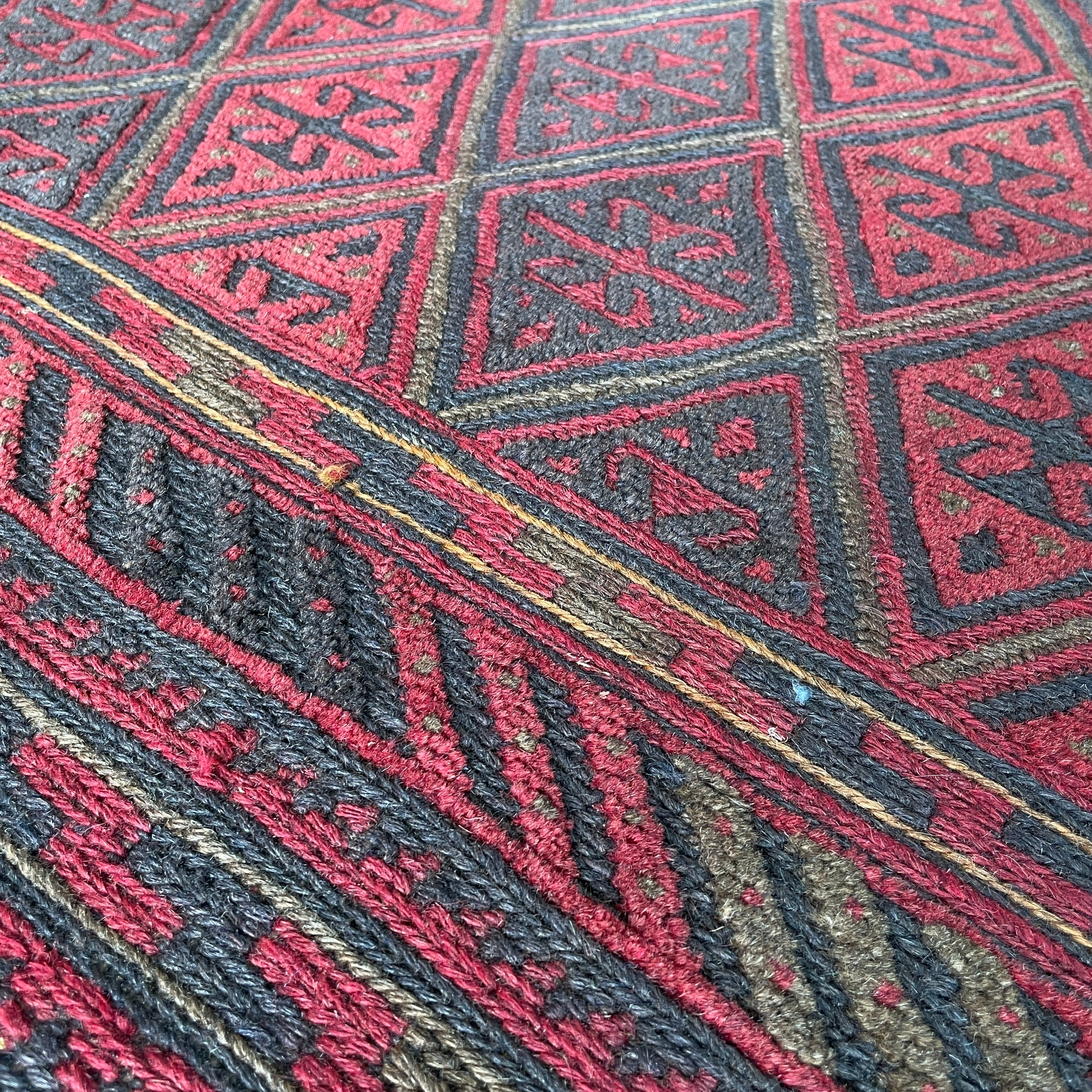 191 x 155 cm | Afghan Mushwani Rug