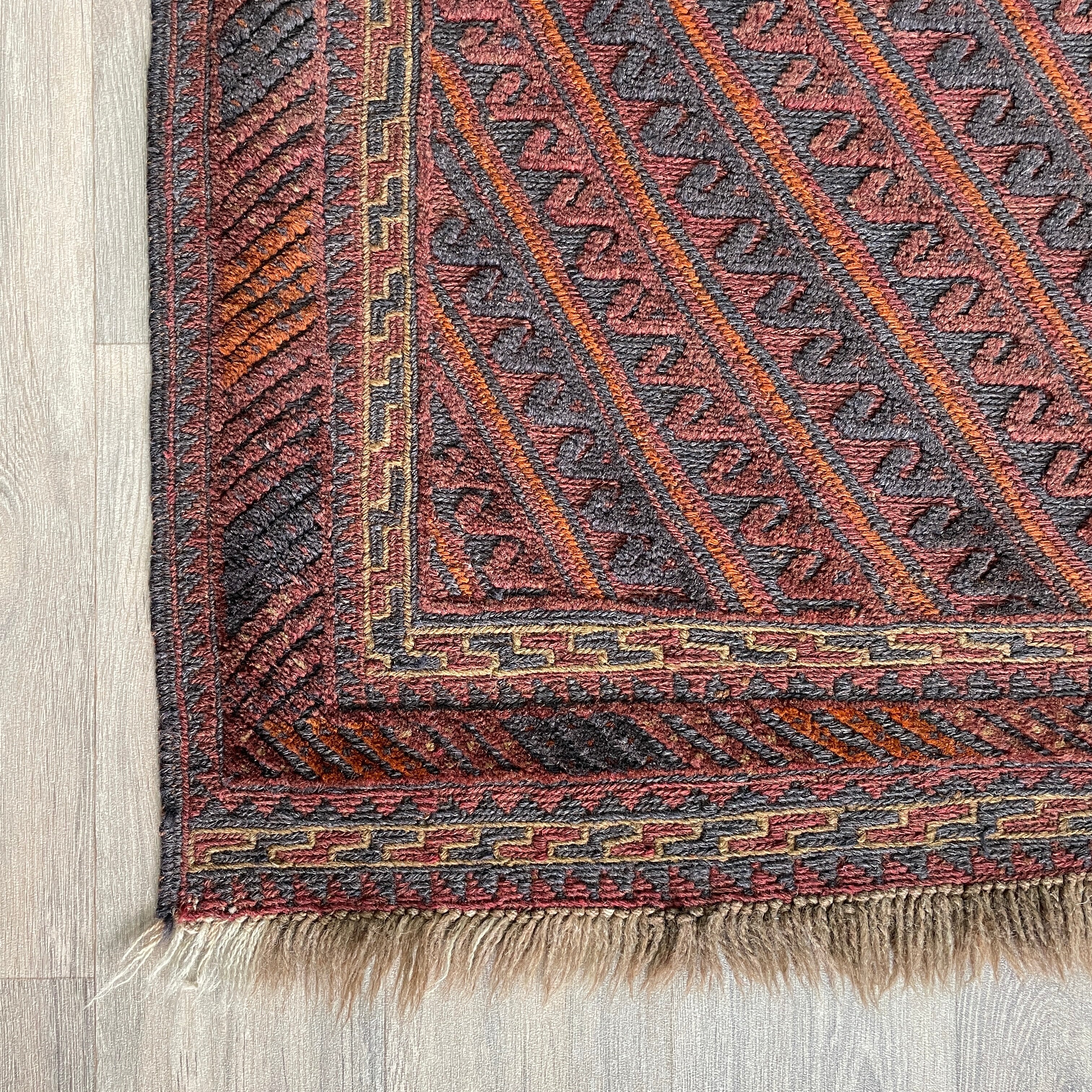 200 x 155 cm | Afghan Mushwani Rug - Khorasan Rugs