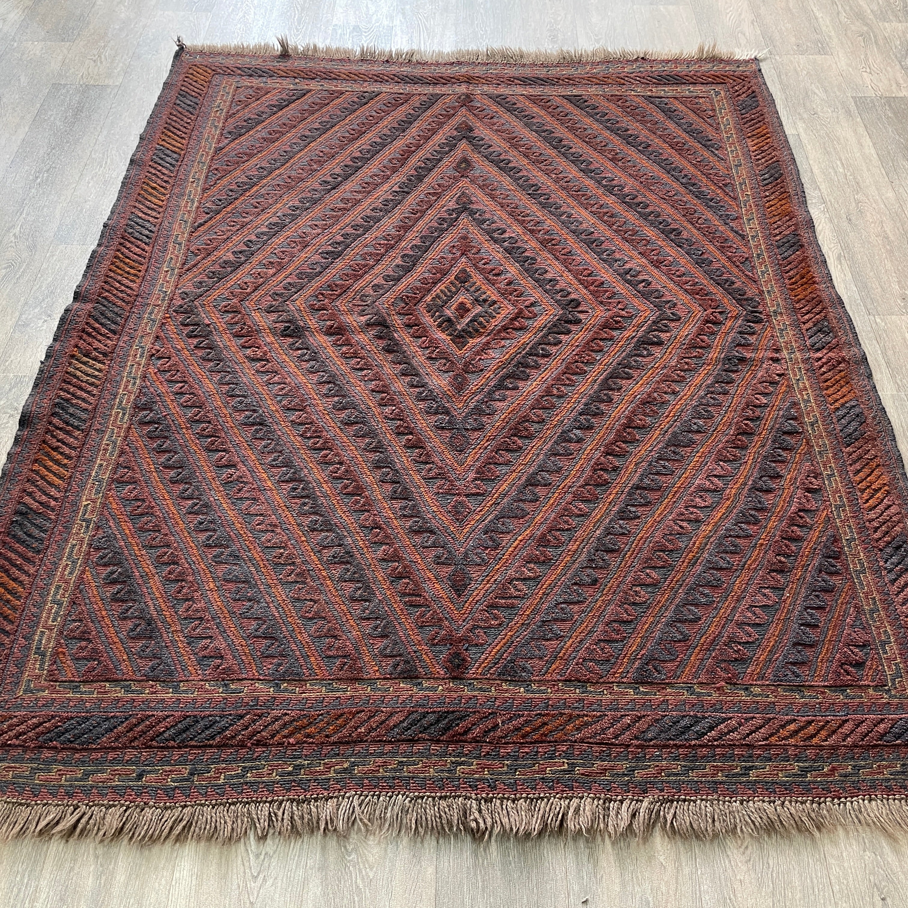 200 x 155 cm | Afghan Mushwani Rug - Khorasan Rugs