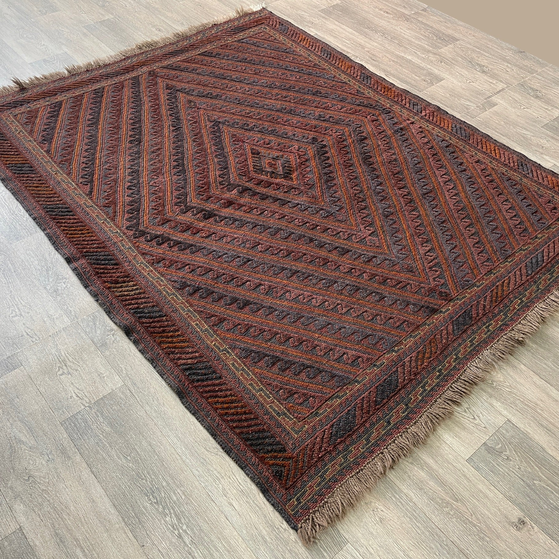 200 x 155 cm | Afghan Mushwani Rug - Khorasan Rugs