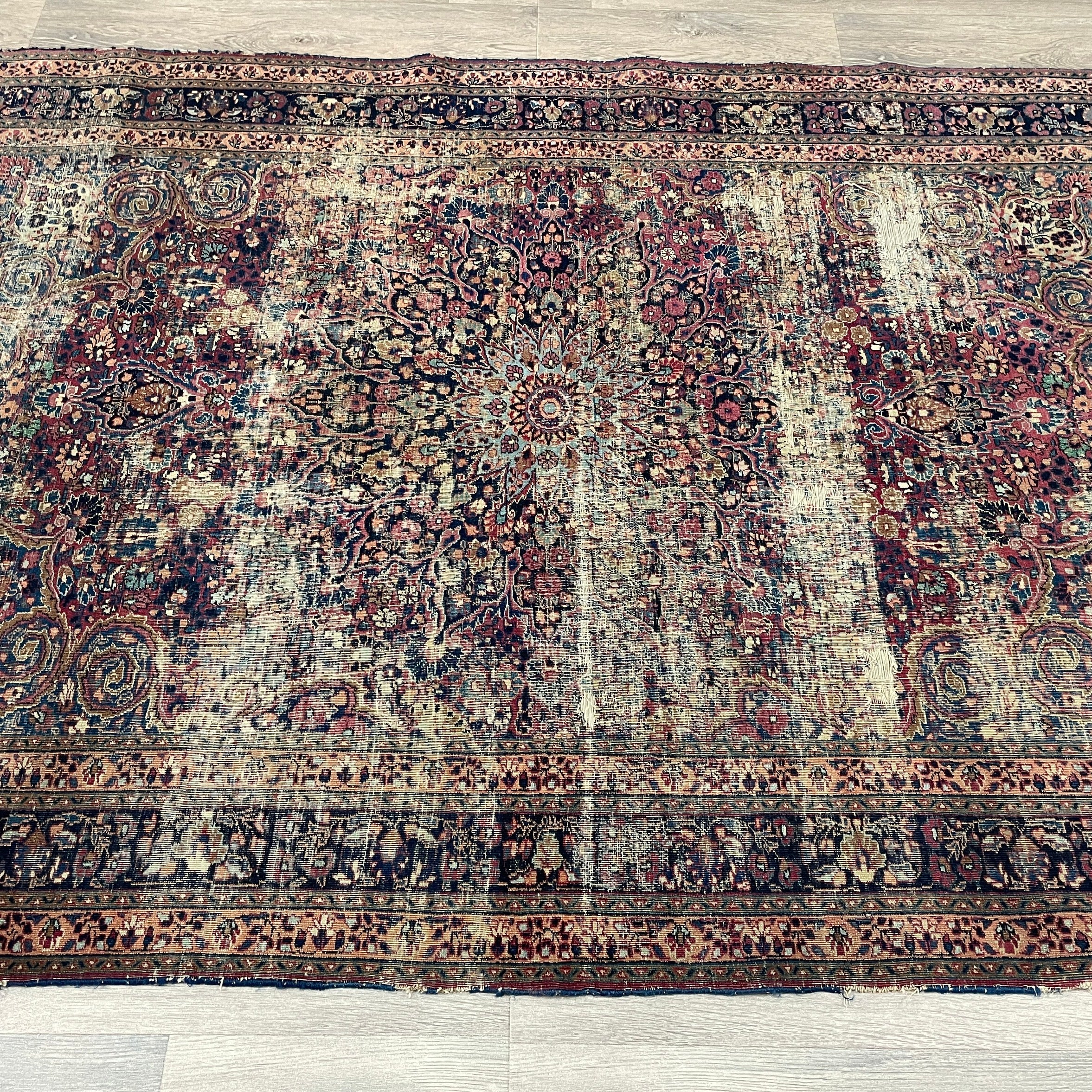 191 x 133 cm | Persian Kerman Rug (Antique 1910)